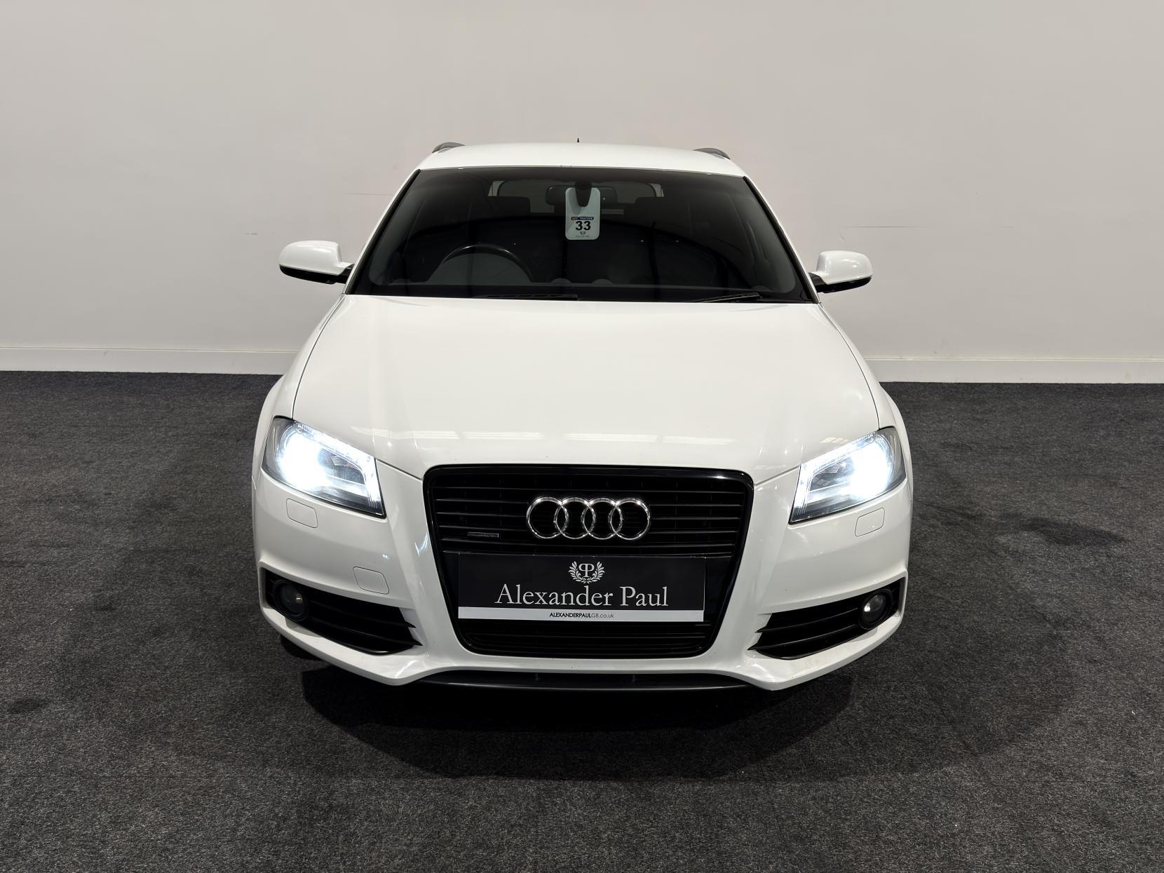 Audi A3 2.0 TFSI Black Edition Sportback 5dr Petrol S Tronic quattro Euro 5 (200 ps)