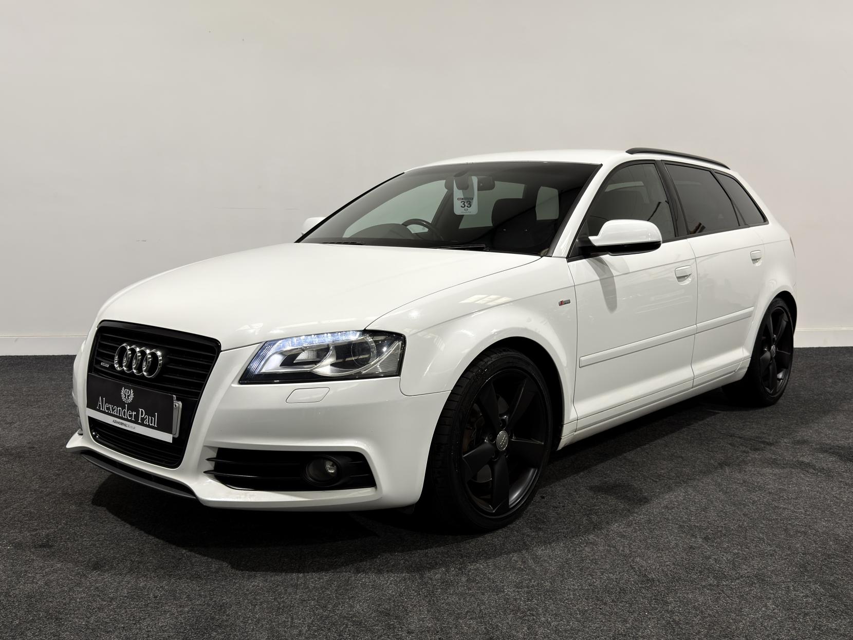 Audi A3 2.0 TFSI Black Edition Sportback 5dr Petrol S Tronic quattro Euro 5 (200 ps)
