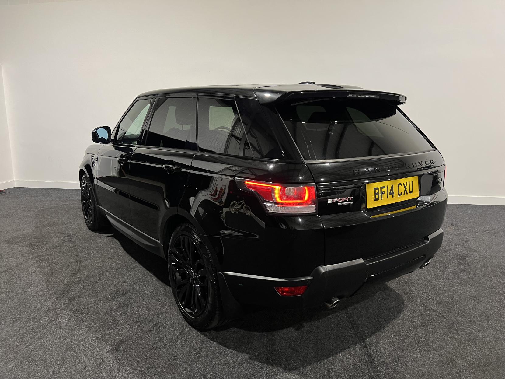 Land Rover Range Rover Sport 3.0 SD V6 HSE Dynamic SUV 5dr Diesel Auto 4WD Euro 5 (s/s) (292 ps)