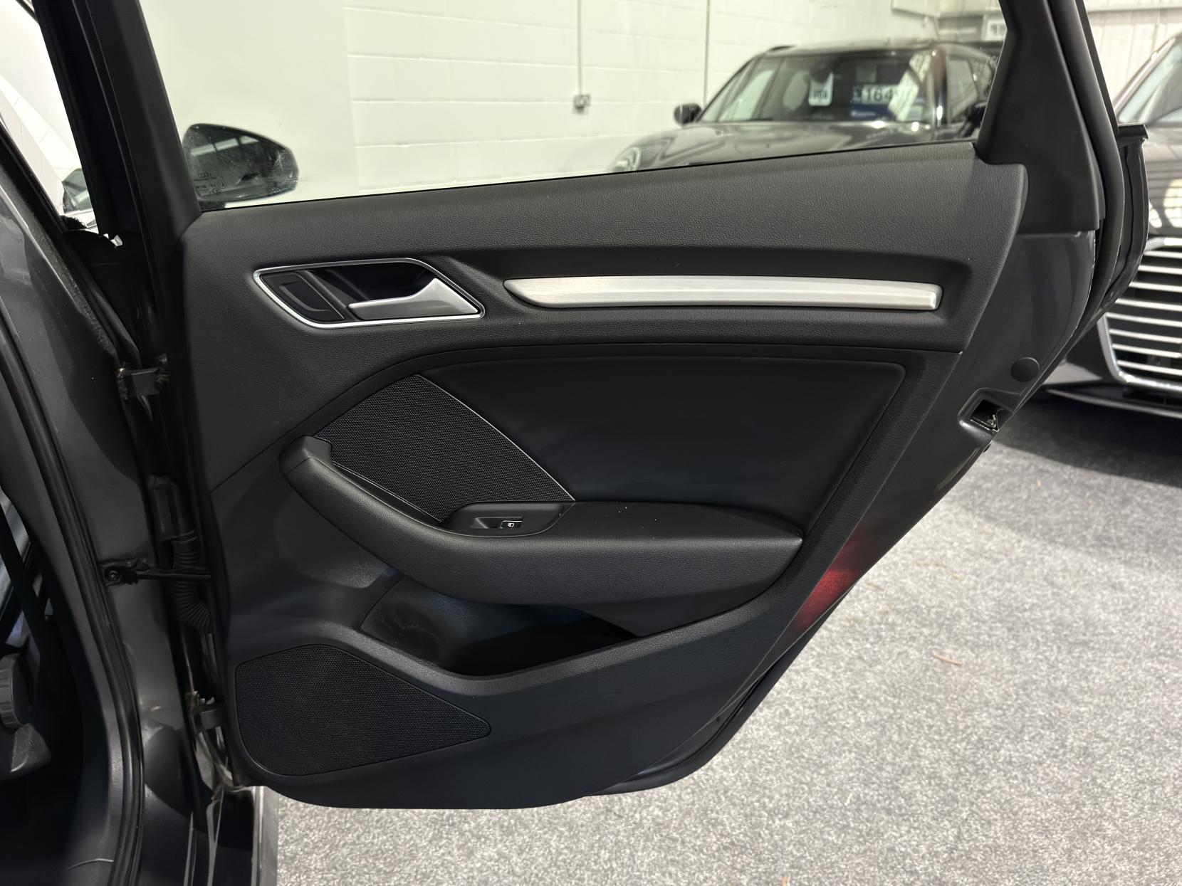 Audi A3 1.8 TFSI S line Sportback 5dr Petrol S Tronic quattro Euro 6 (s/s) (Nav) (180 ps)