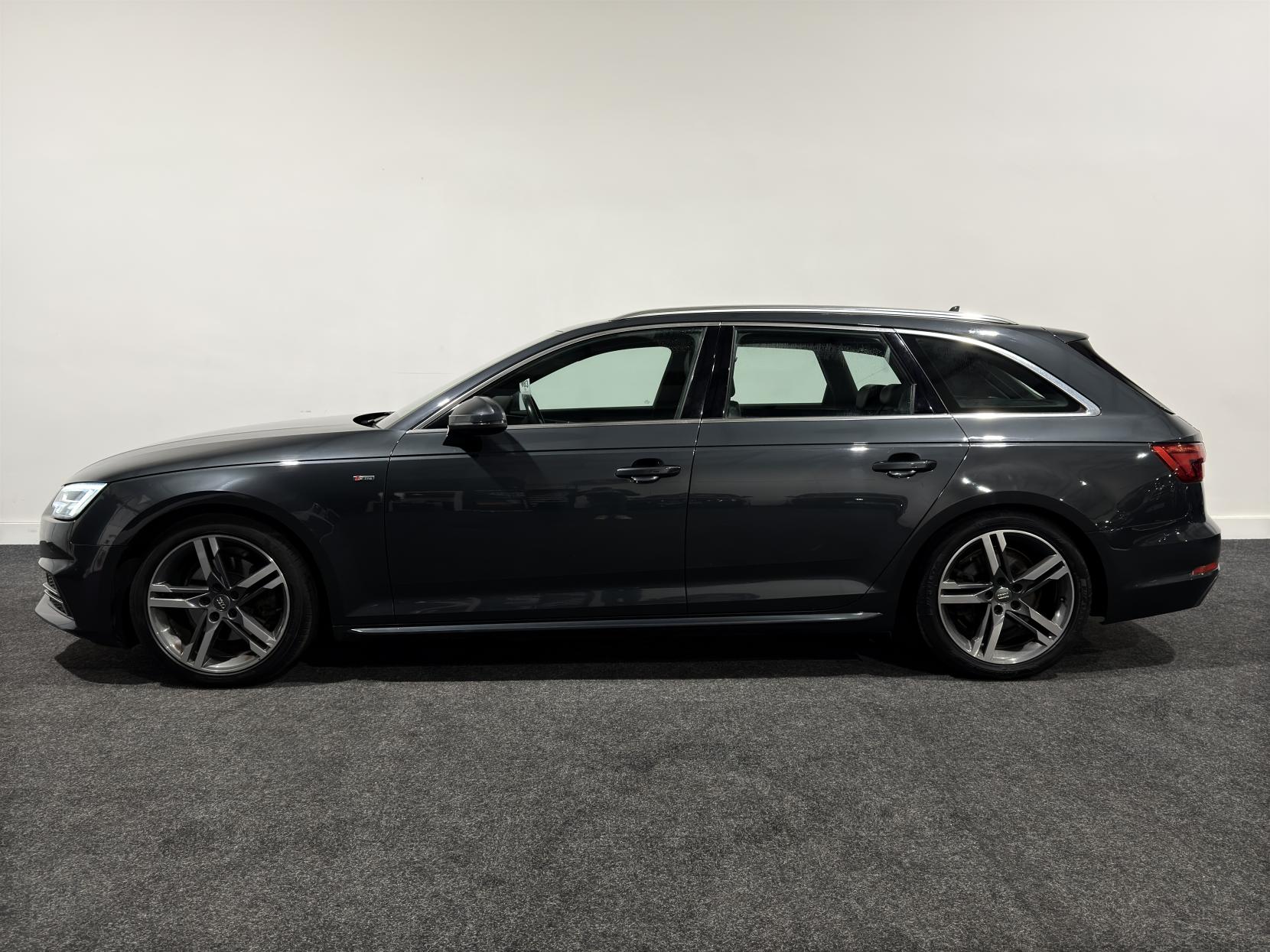 Audi A4 Avant 2.0 TDI S line Estate 5dr Diesel Manual Euro 6 (s/s) (150 ps)