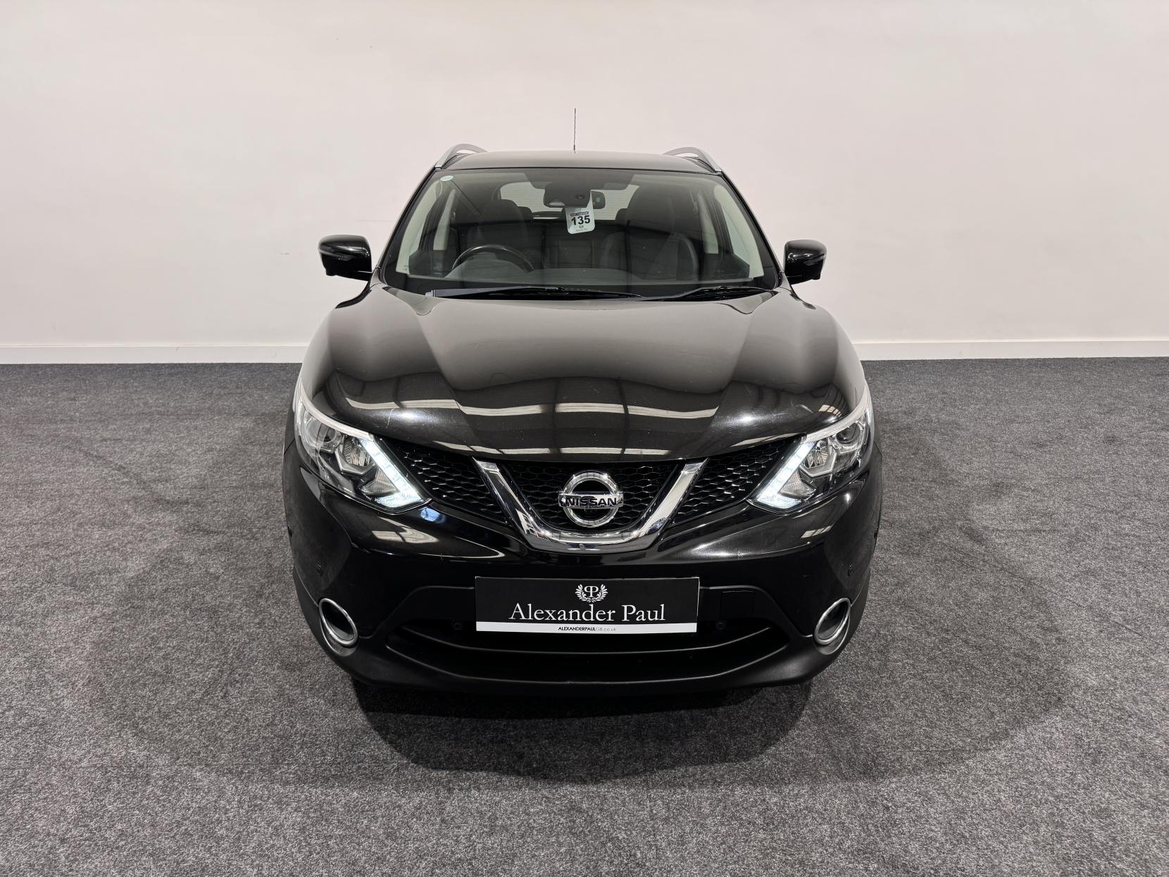 Nissan Qashqai 1.6 dCi Tekna SUV 5dr Diesel XTRON 2WD Euro 5 (s/s) (130 ps)