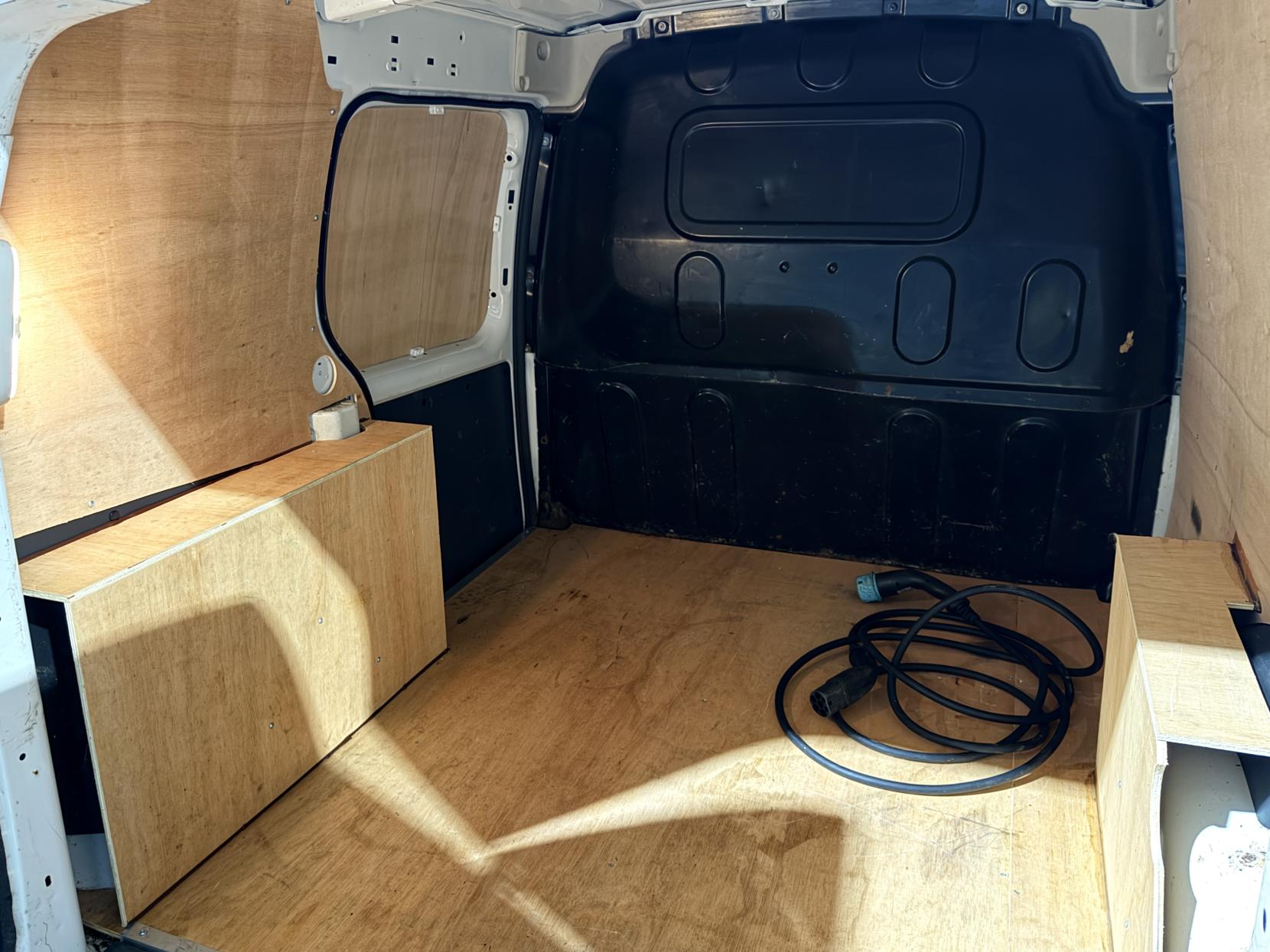 Renault Kangoo ZE 33kWh Business Panel Van 5dr Electric Auto MWB (i) (60 ps)