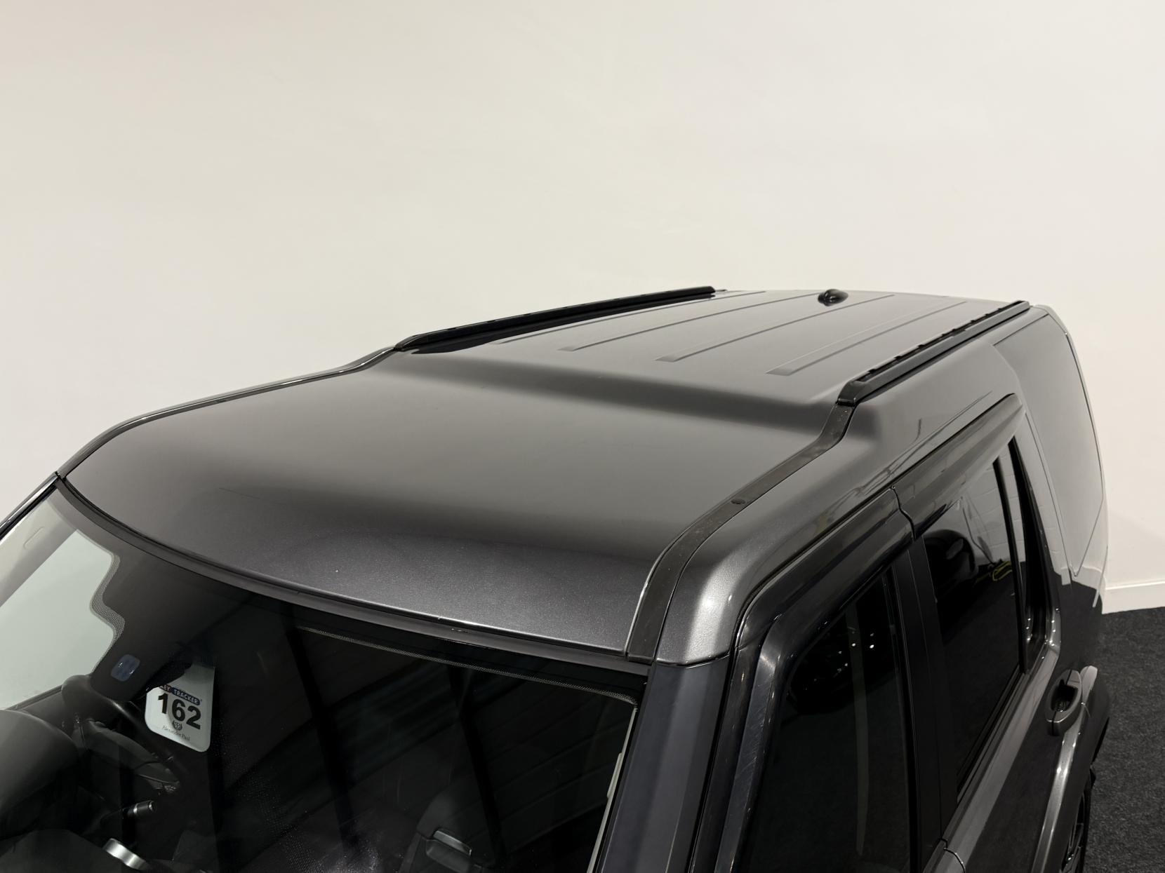 Land Rover Discovery 4 3.0 SD V6 SE Tech SUV 5dr Diesel Auto 4WD Euro 6 (s/s) (256 bhp)