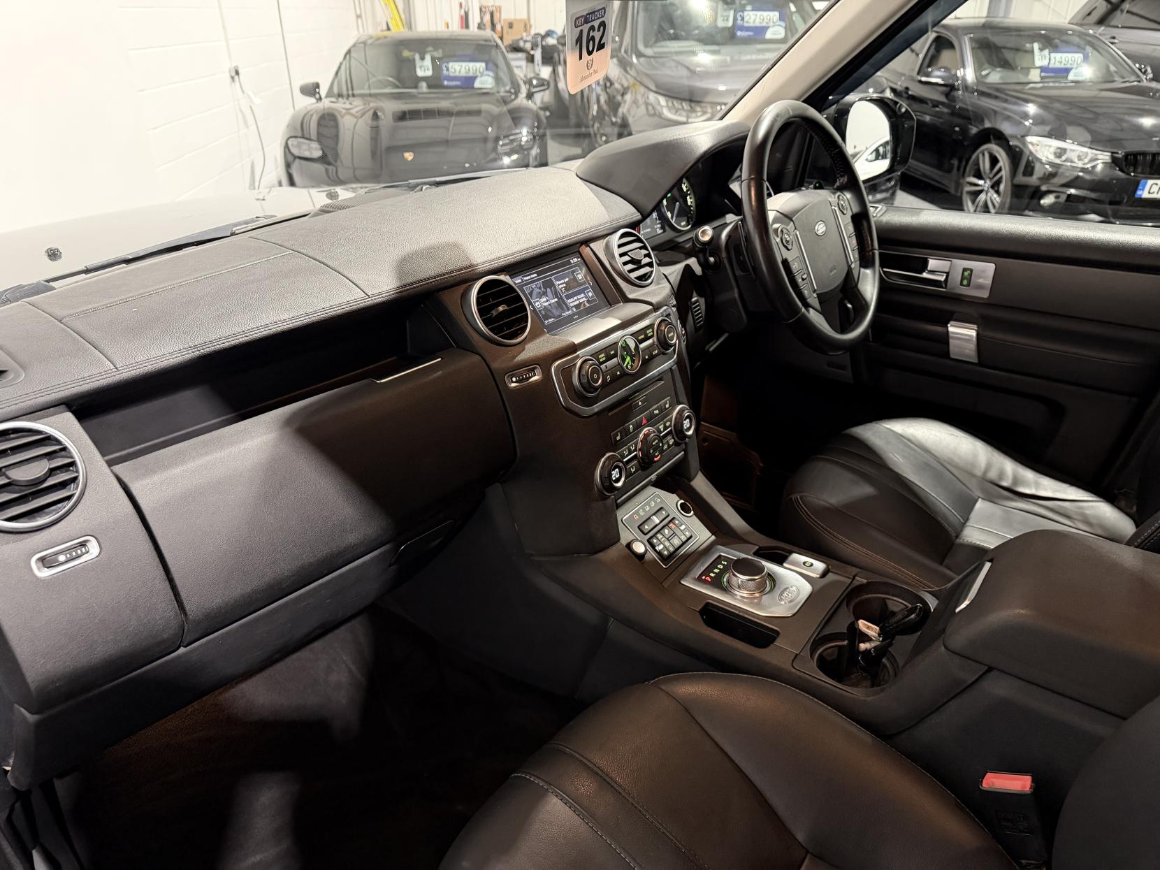 Land Rover Discovery 4 3.0 SD V6 SE Tech SUV 5dr Diesel Auto 4WD Euro 6 (s/s) (256 bhp)