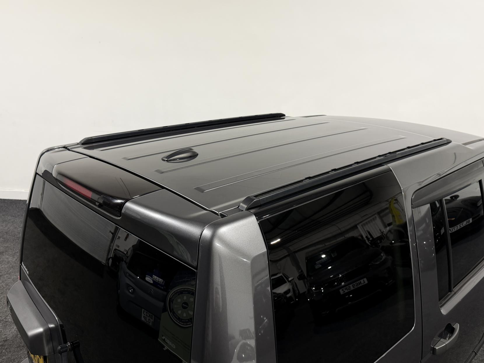 Land Rover Discovery 4 3.0 SD V6 SE Tech SUV 5dr Diesel Auto 4WD Euro 6 (s/s) (256 bhp)