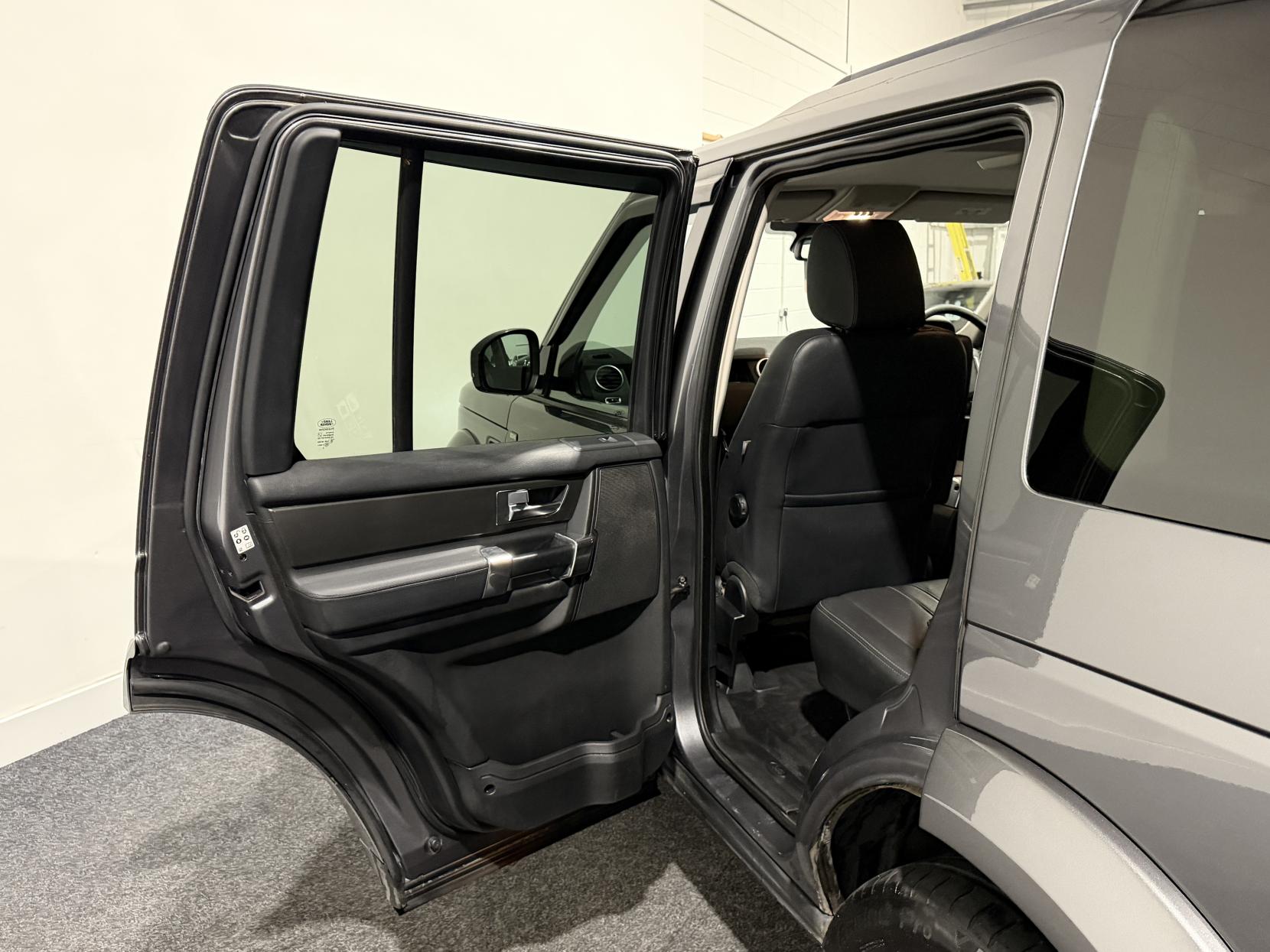 Land Rover Discovery 4 3.0 SD V6 SE Tech SUV 5dr Diesel Auto 4WD Euro 6 (s/s) (256 bhp)