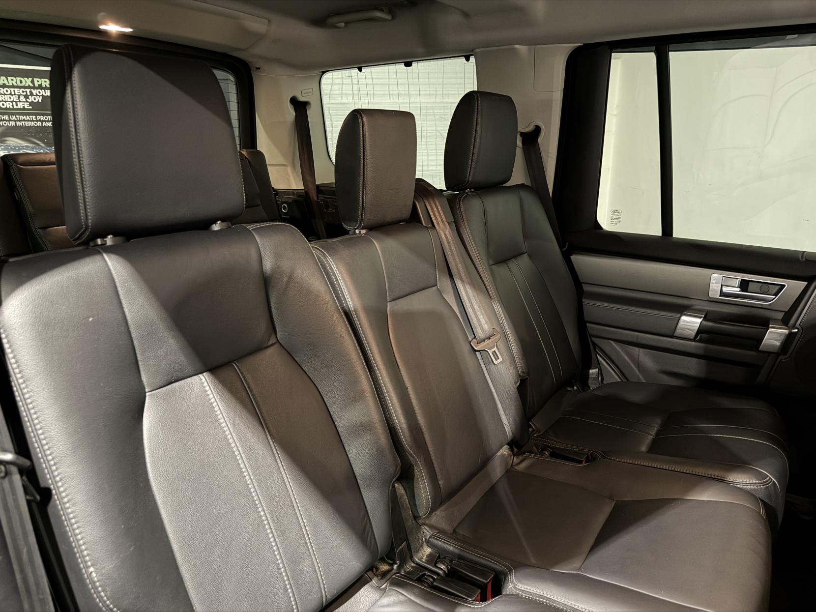 Land Rover Discovery 4 3.0 SD V6 SE Tech SUV 5dr Diesel Auto 4WD Euro 6 (s/s) (256 bhp)