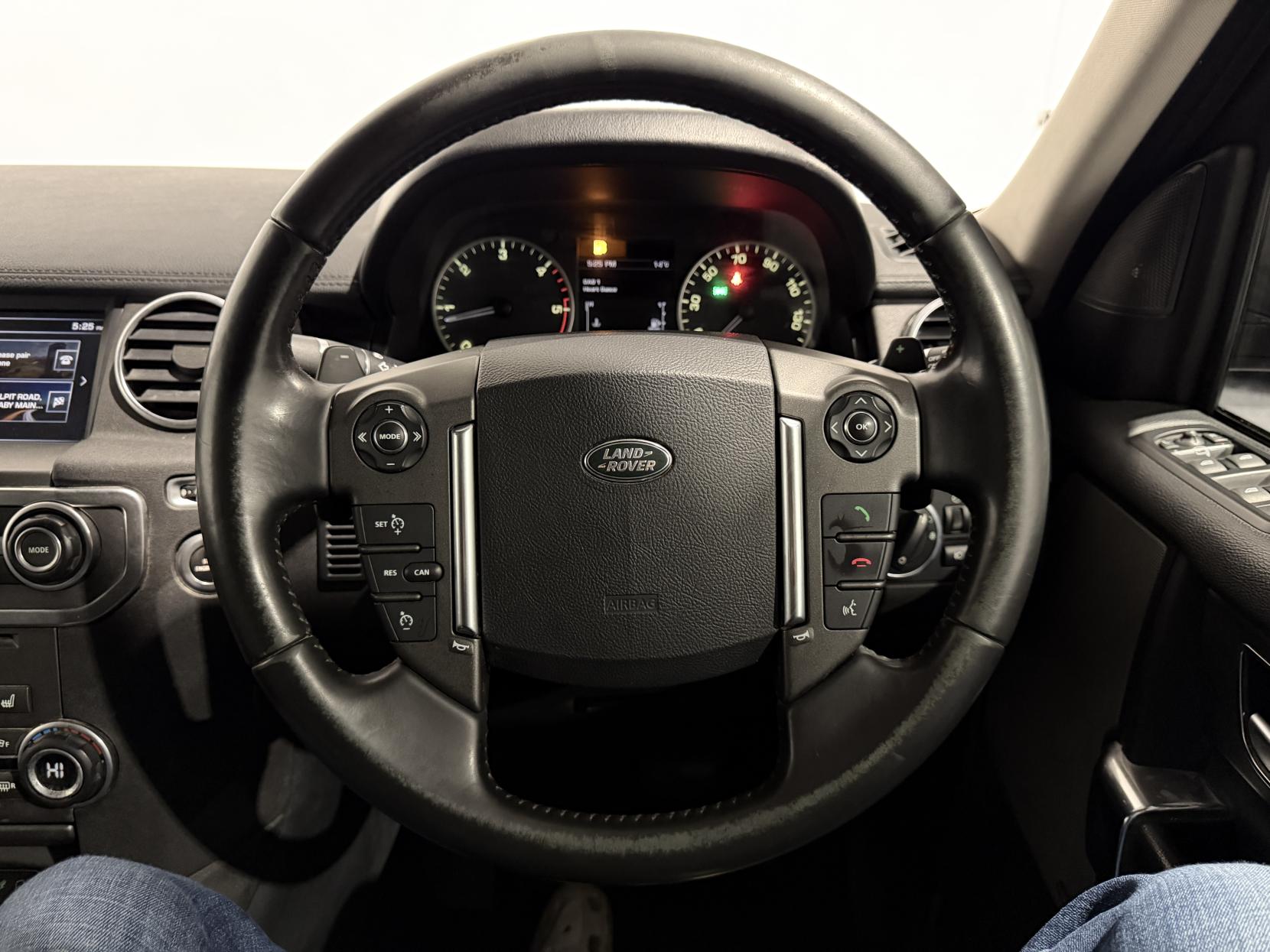 Land Rover Discovery 4 3.0 SD V6 SE Tech SUV 5dr Diesel Auto 4WD Euro 6 (s/s) (256 bhp)