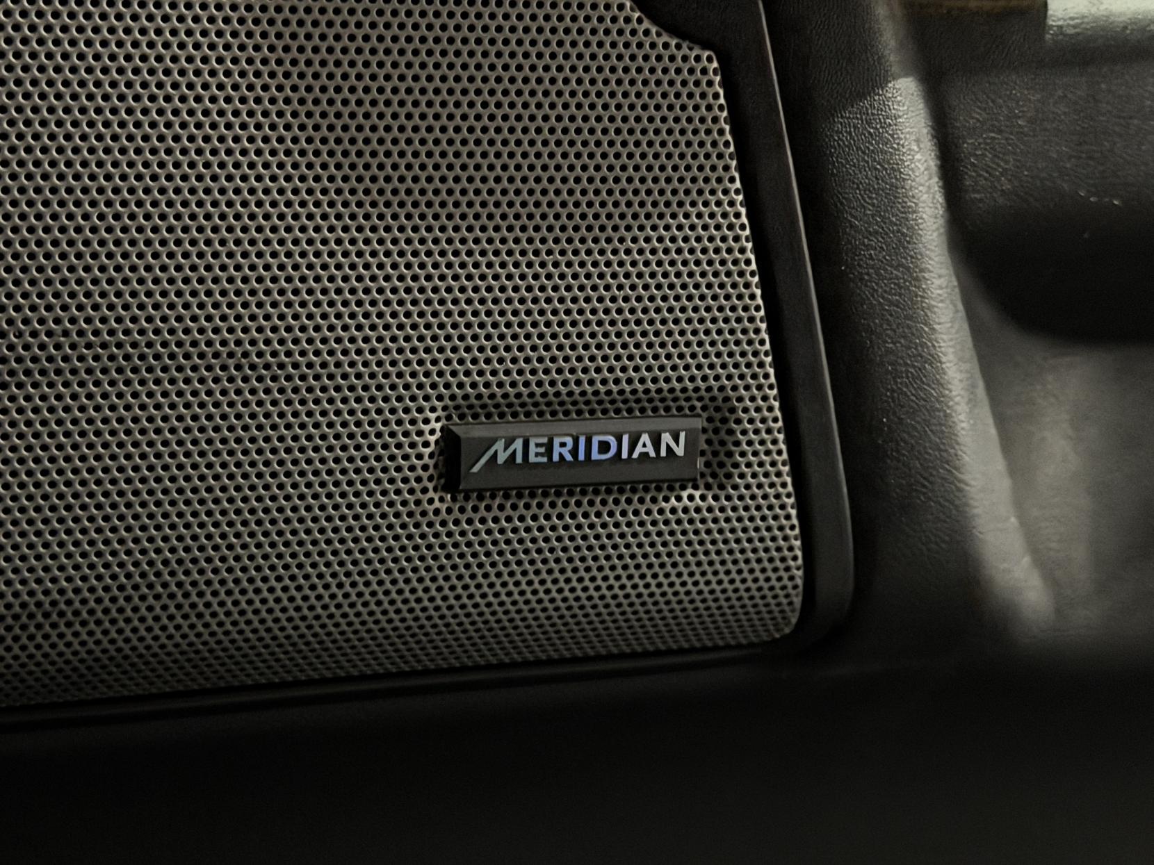 Land Rover Discovery 4 3.0 SD V6 SE Tech SUV 5dr Diesel Auto 4WD Euro 6 (s/s) (256 bhp)