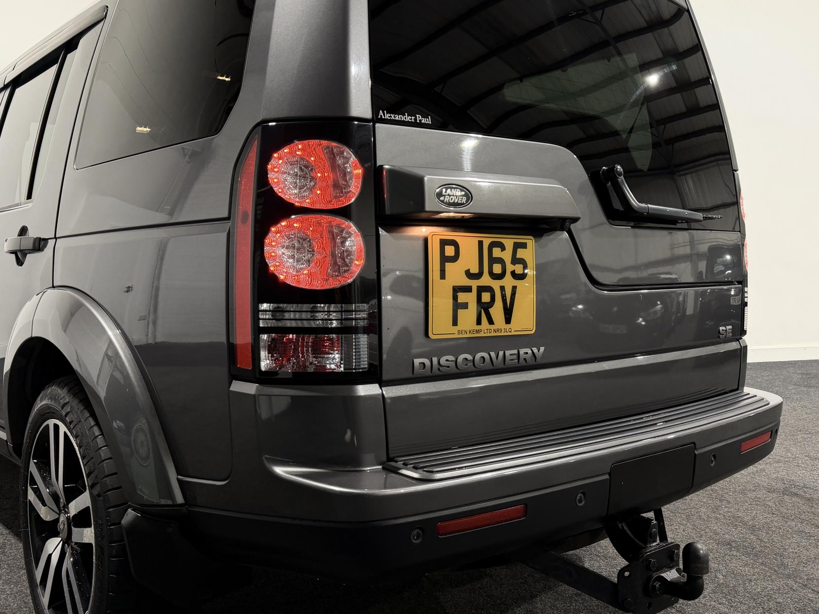 Land Rover Discovery 4 3.0 SD V6 SE Tech SUV 5dr Diesel Auto 4WD Euro 6 (s/s) (256 bhp)