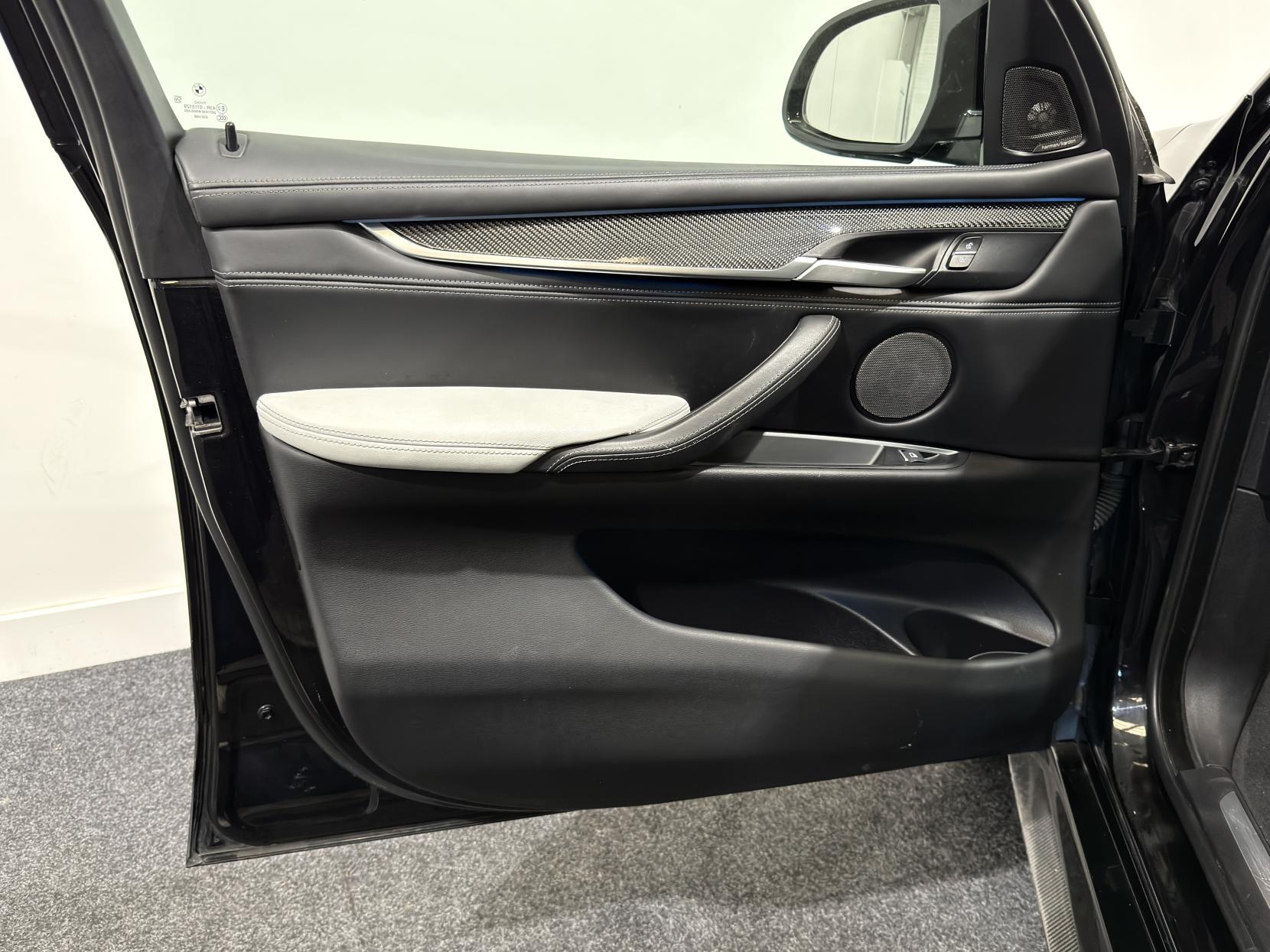 BMW X5 M 4.4 BiTurbo V8 SUV 5dr Petrol Auto xDrive Euro 6 (s/s) (5 Seat) (575 bhp)