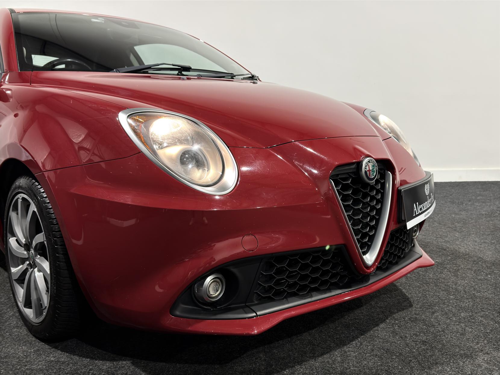 Alfa Romeo MiTo 875 TB TwinAir Super Hatchback 3dr Petrol Manual Euro 6 (s/s) (105 ps)