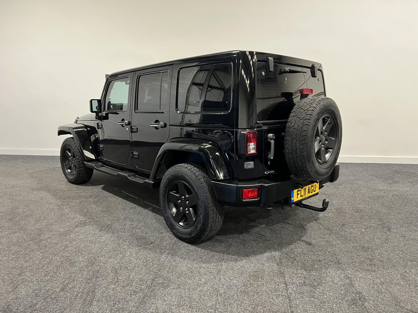 Jeep Wrangler 2.8 CRD Sahara SUV 4dr Diesel Auto 4WD Euro 5 (4 seat) (197 bhp)