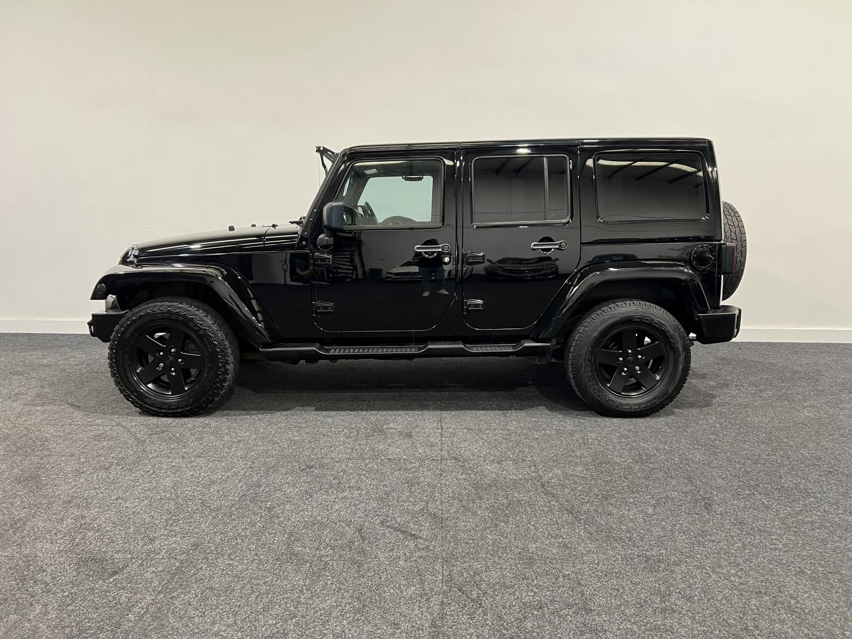 Jeep Wrangler 2.8 CRD Sahara SUV 4dr Diesel Auto 4WD Euro 5 (4 seat) (197 bhp)