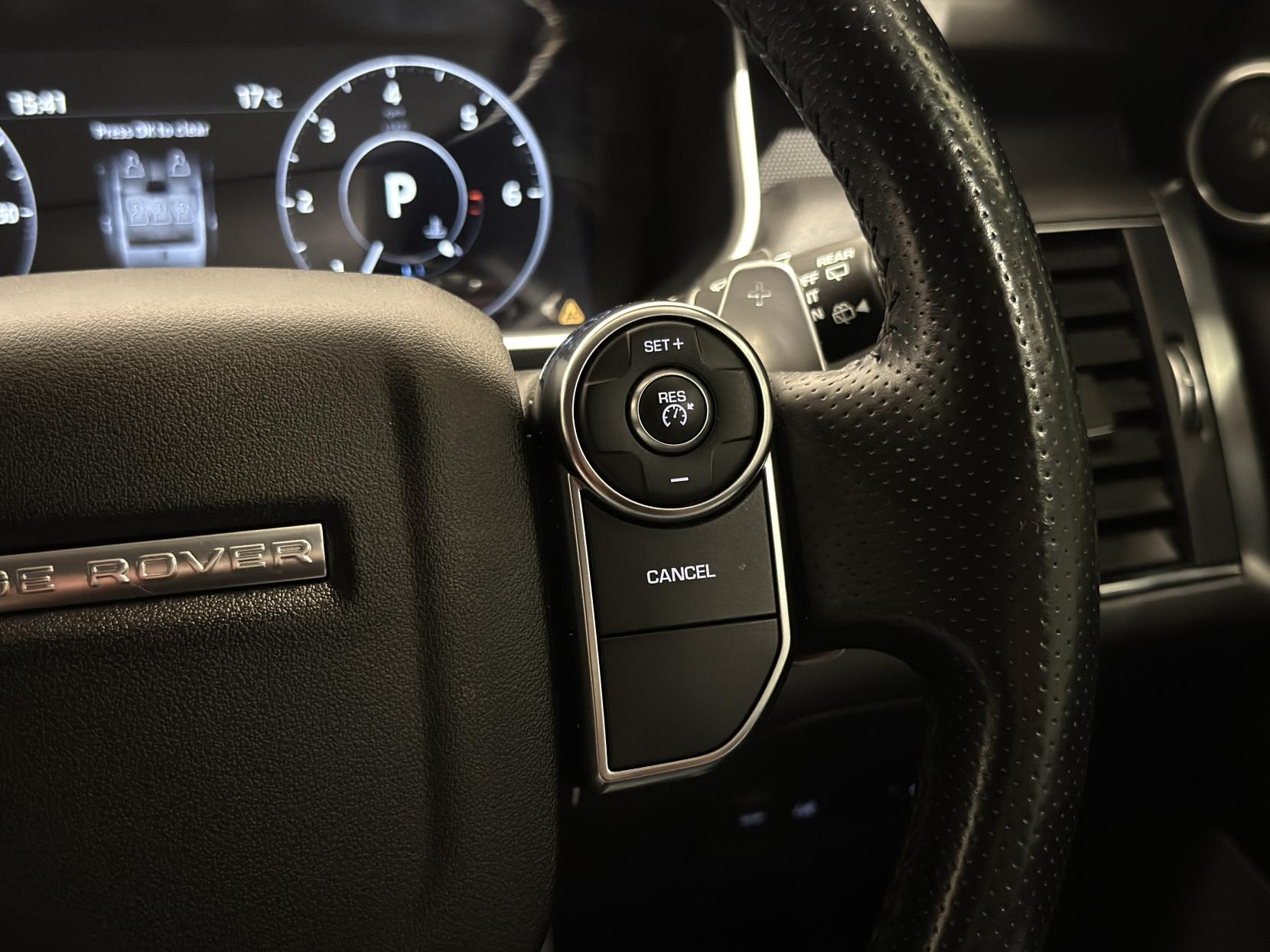 Land Rover Range Rover Sport 3.0 SD V6 HSE Dynamic SUV 5dr Diesel Auto 4WD Euro 6 (s/s) (306 ps)