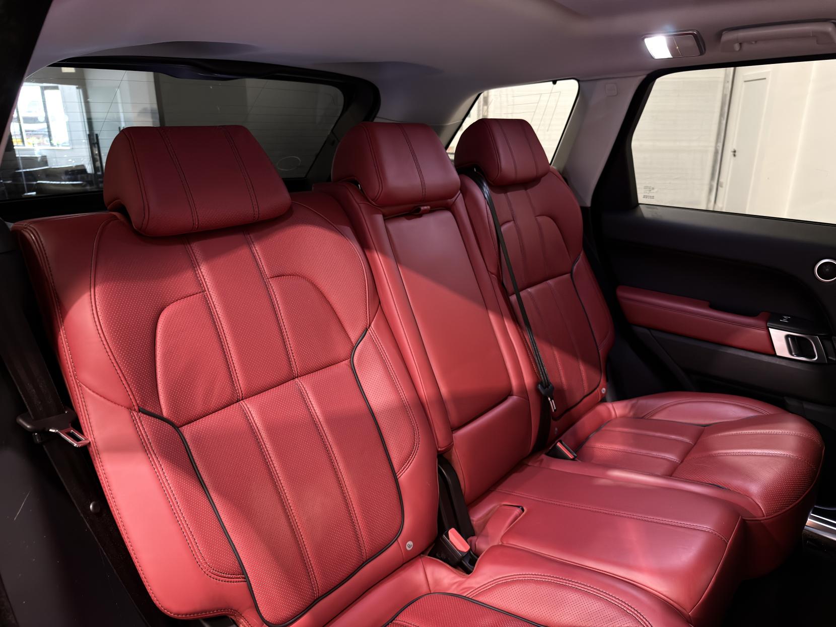 Land Rover Range Rover Sport 3.0 SD V6 HSE Dynamic SUV 5dr Diesel Auto 4WD Euro 6 (s/s) (306 ps)