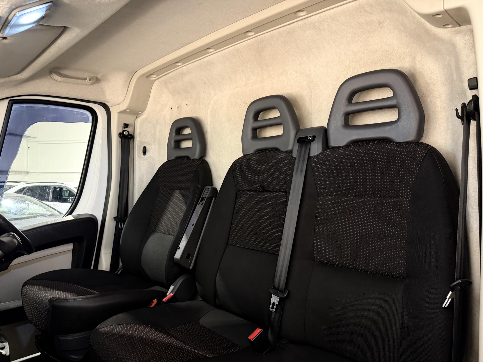 Peugeot Boxer 2.0 BlueHDi 335 Professional Panel Van 5dr Diesel Manual L3 H2 Euro 6 (130 ps)