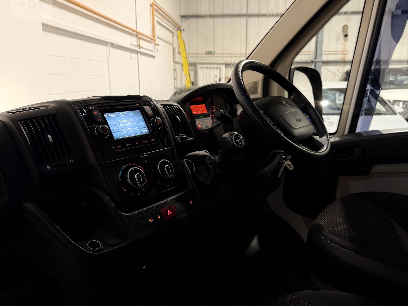 Peugeot Boxer 2.0 BlueHDi 335 Professional Panel Van 5dr Diesel Manual L3 H2 Euro 6 (130 ps)