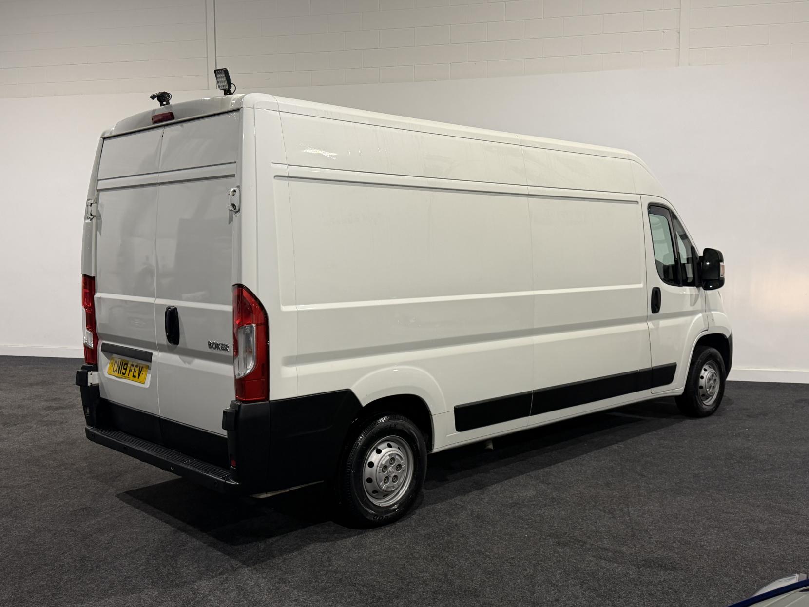 Peugeot Boxer 2.0 BlueHDi 335 Professional Panel Van 5dr Diesel Manual L3 H2 Euro 6 (130 ps)