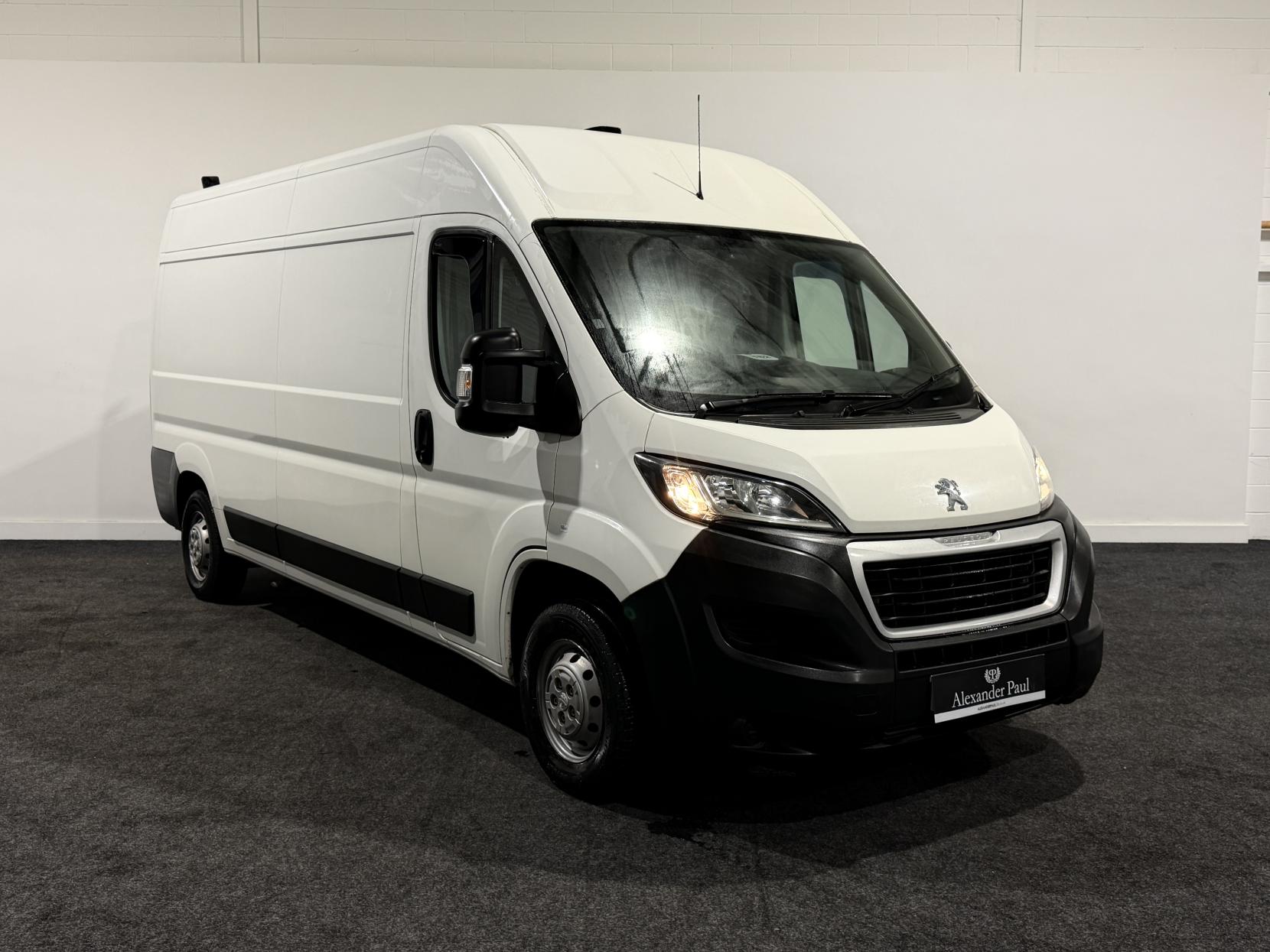 Peugeot Boxer 2.0 BlueHDi 335 Professional Panel Van 5dr Diesel Manual L3 H2 Euro 6 (130 ps)
