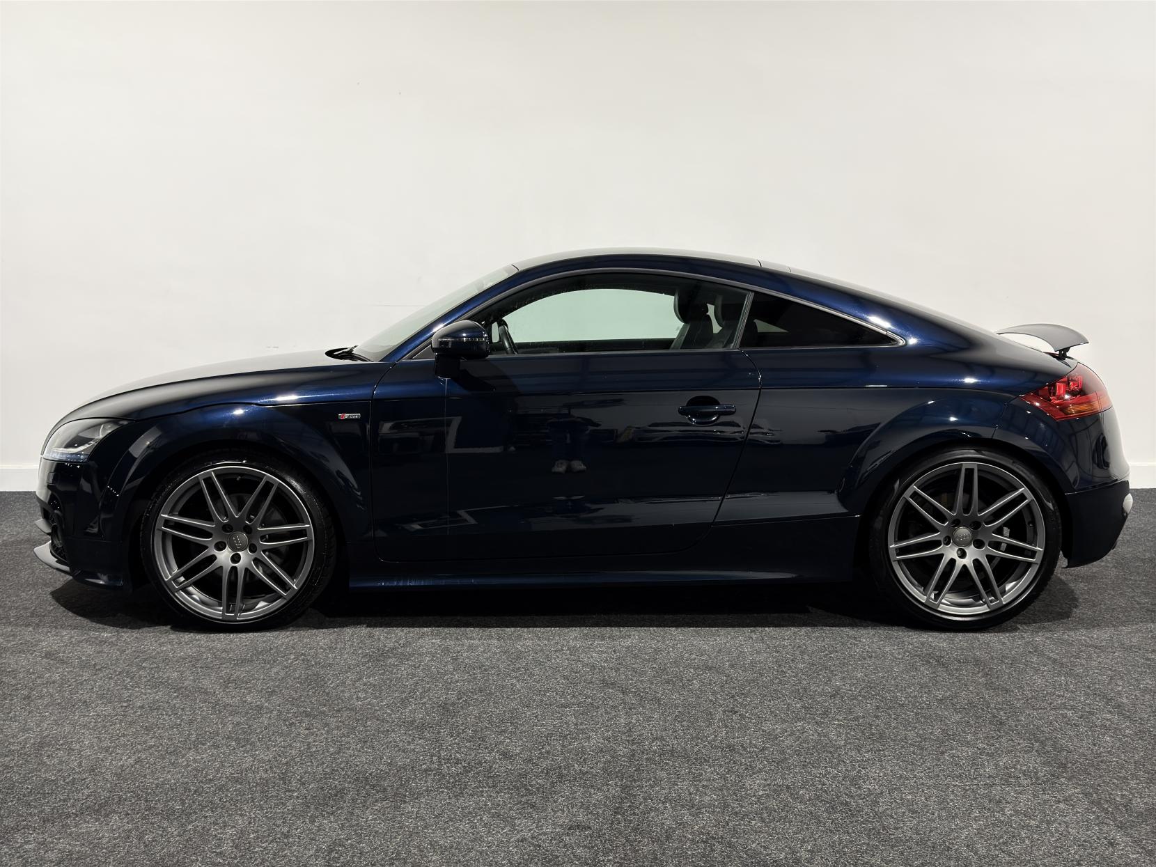 Audi TT 2.0 TDI Black Edition Coupe 3dr Diesel S Tronic quattro Euro 5 (170 ps)