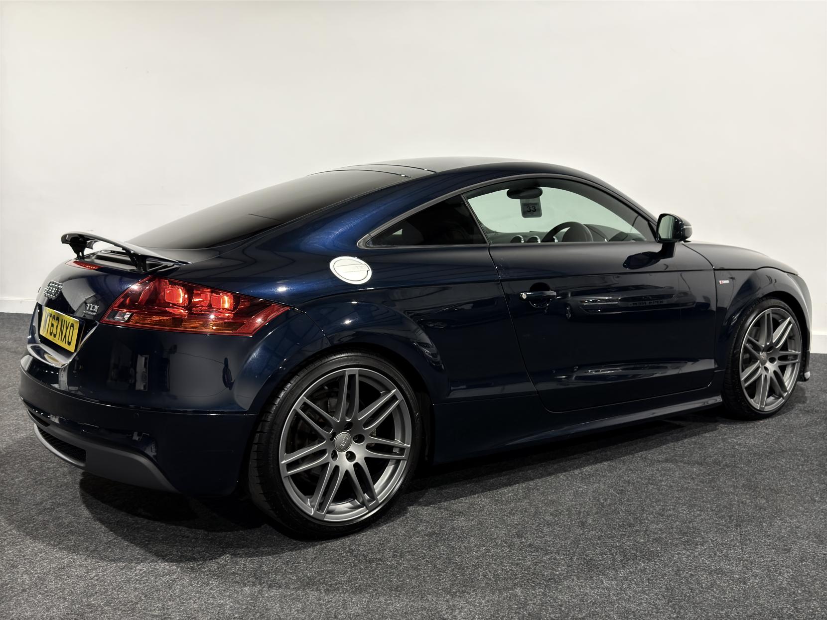 Audi TT 2.0 TDI Black Edition Coupe 3dr Diesel S Tronic quattro Euro 5 (170 ps)