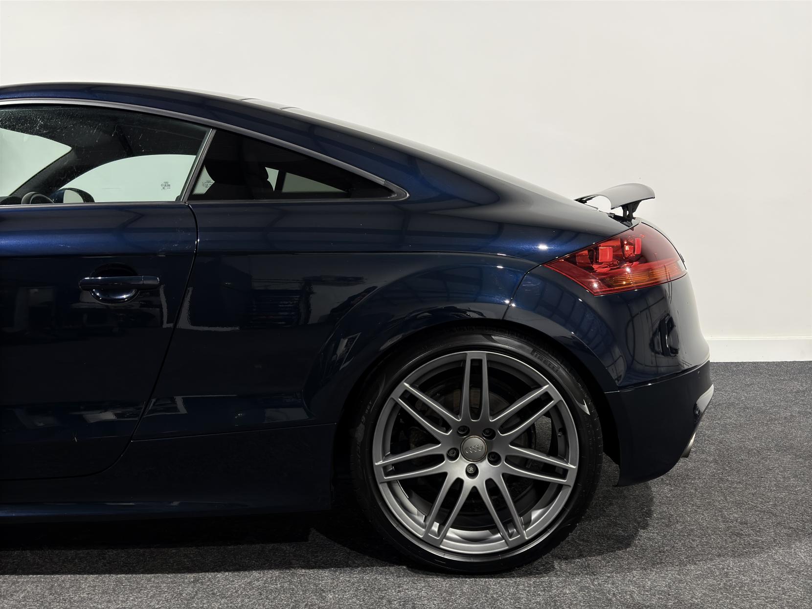 Audi TT 2.0 TDI Black Edition Coupe 3dr Diesel S Tronic quattro Euro 5 (170 ps)