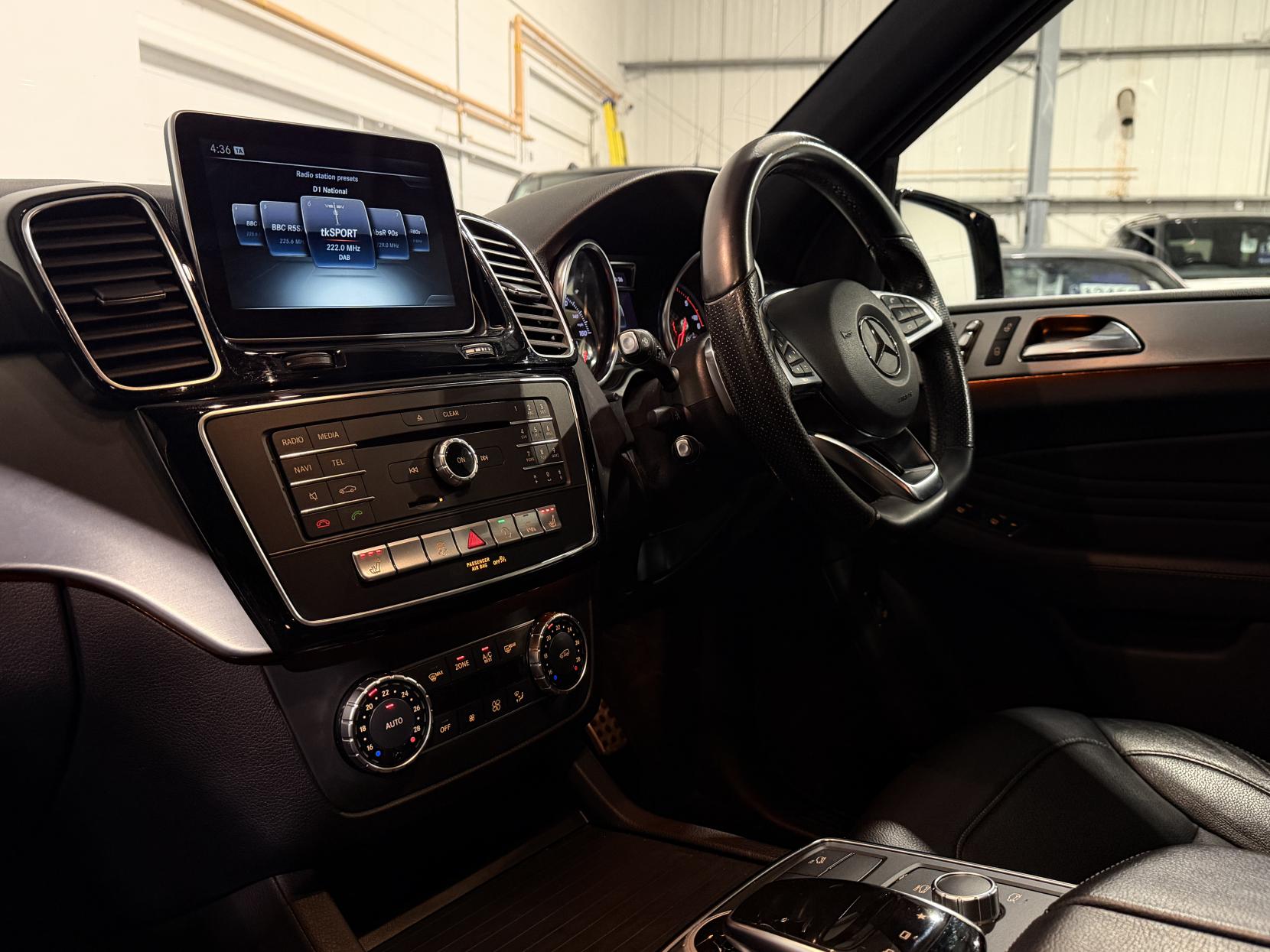 Mercedes-Benz GLE 2.1 GLE250d AMG Line (Premium) SUV 5dr Diesel G-Tronic 4MATIC Euro 6 (s/s) (204 ps)