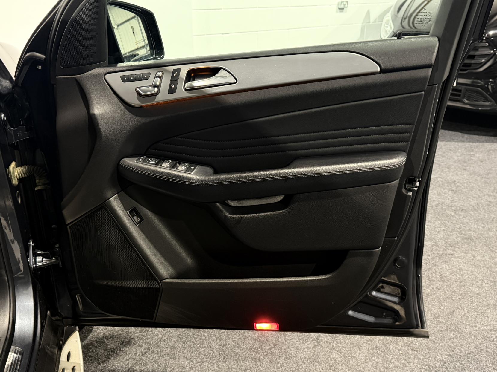 Mercedes-Benz GLE 2.1 GLE250d AMG Line (Premium) SUV 5dr Diesel G-Tronic 4MATIC Euro 6 (s/s) (204 ps)