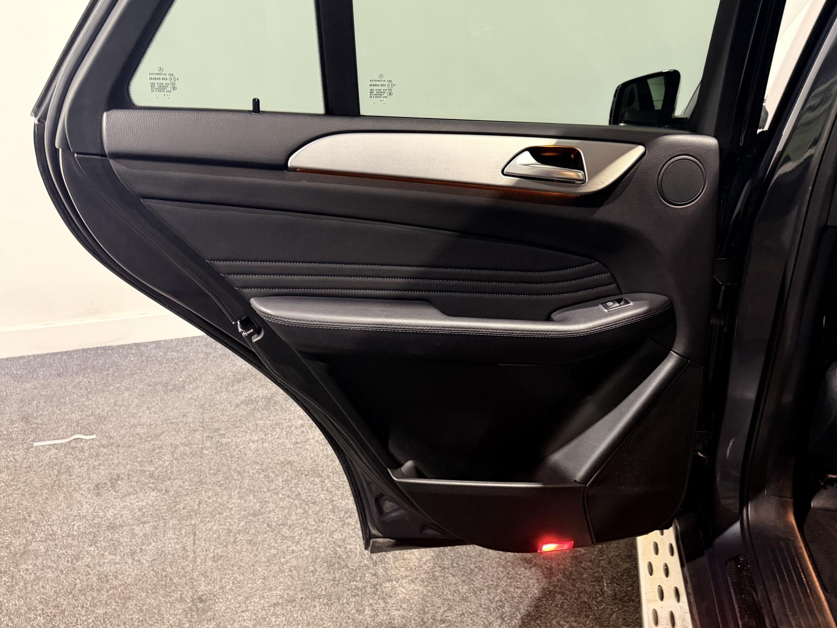 Mercedes-Benz GLE 2.1 GLE250d AMG Line (Premium) SUV 5dr Diesel G-Tronic 4MATIC Euro 6 (s/s) (204 ps)