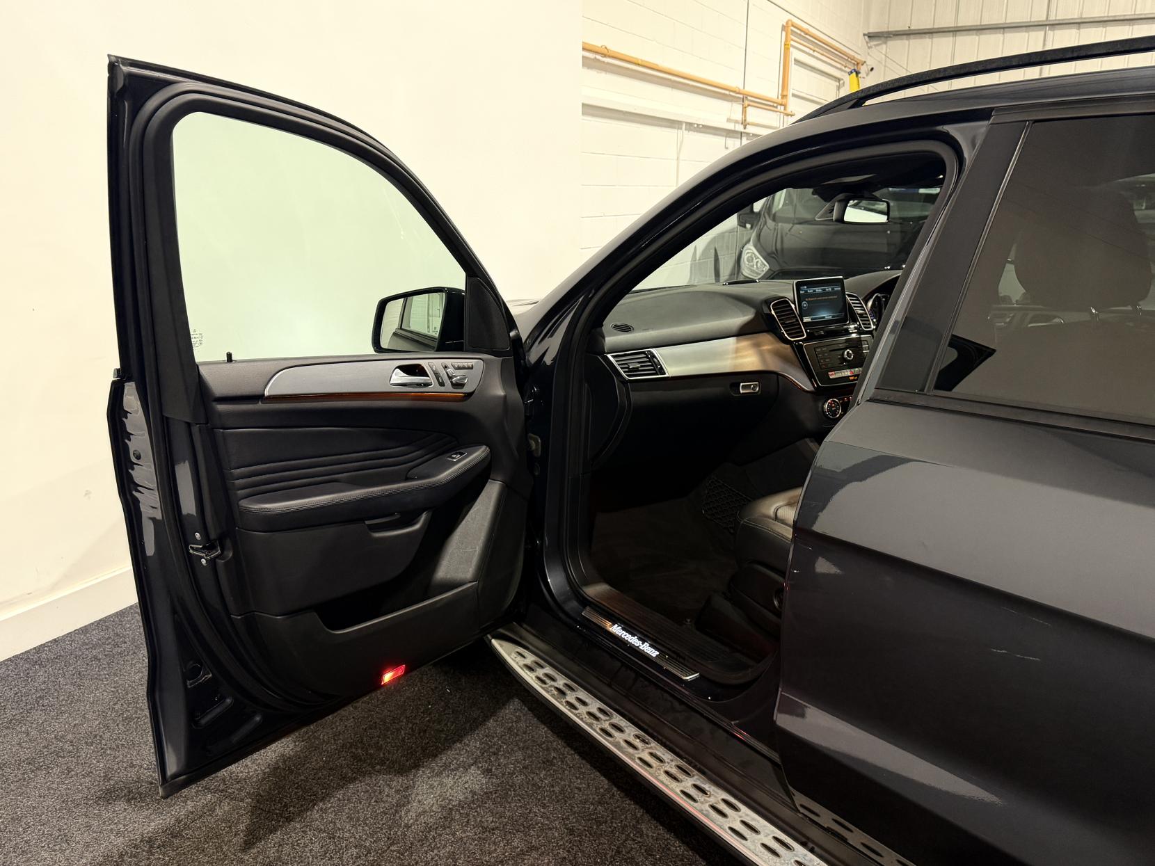 Mercedes-Benz GLE 2.1 GLE250d AMG Line (Premium) SUV 5dr Diesel G-Tronic 4MATIC Euro 6 (s/s) (204 ps)