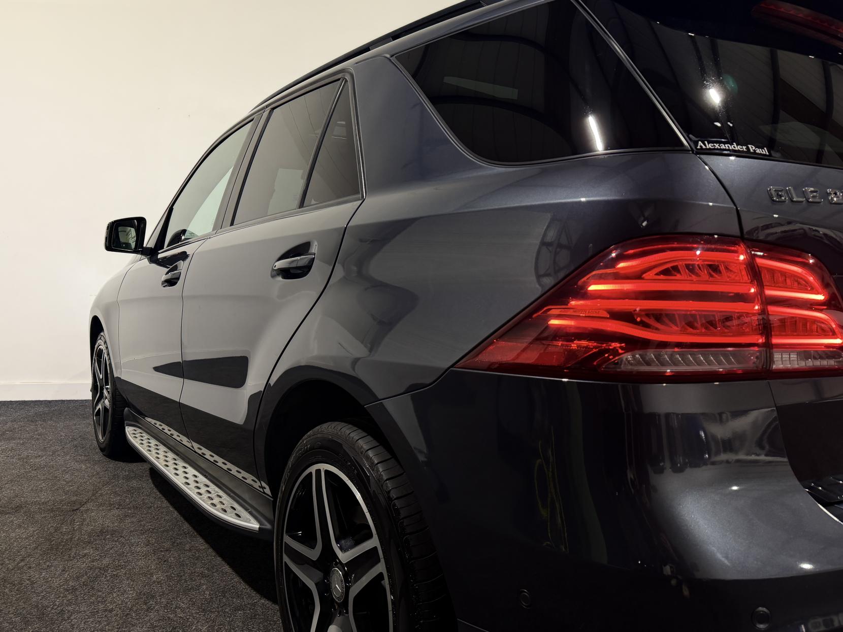 Mercedes-Benz GLE 2.1 GLE250d AMG Line (Premium) SUV 5dr Diesel G-Tronic 4MATIC Euro 6 (s/s) (204 ps)