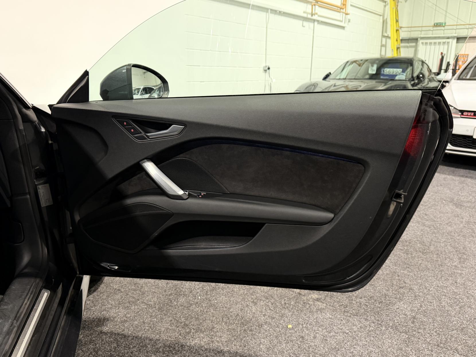 Audi TT 2.0 TFSI S line Coupe 3dr Petrol S Tronic Euro 6 (s/s) (230 ps)