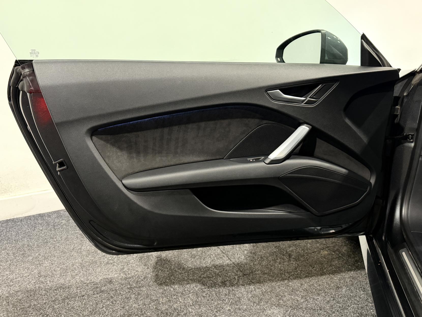 Audi TT 2.0 TFSI S line Coupe 3dr Petrol S Tronic Euro 6 (s/s) (230 ps)