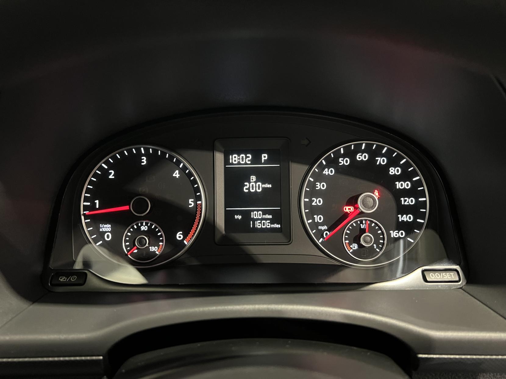 Volkswagen Caddy Maxi Life 1.6 TDI CR MPV 5dr Diesel DSG Euro 5 (102 ps)
