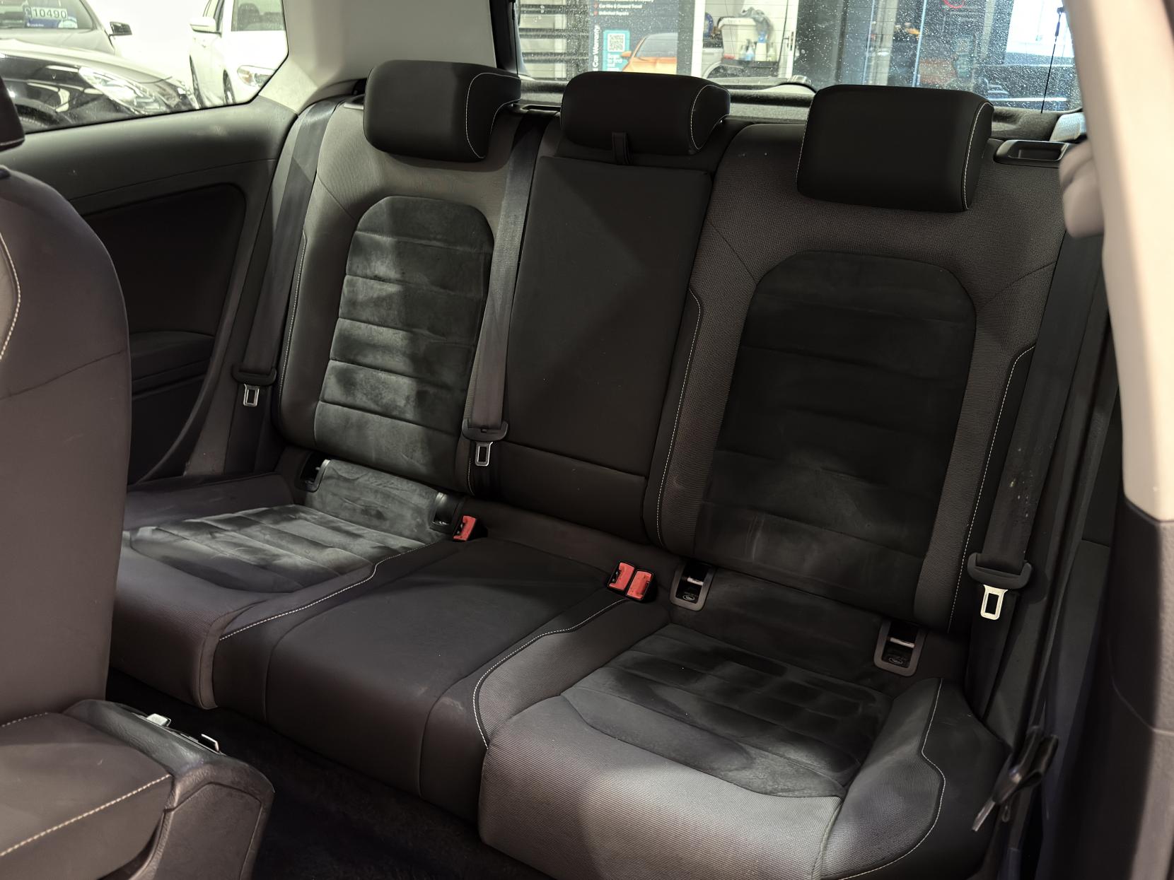 Volkswagen Golf 2.0 TDI BlueMotion Tech GT Hatchback 3dr Diesel Manual Euro 5 (s/s) (150 ps)