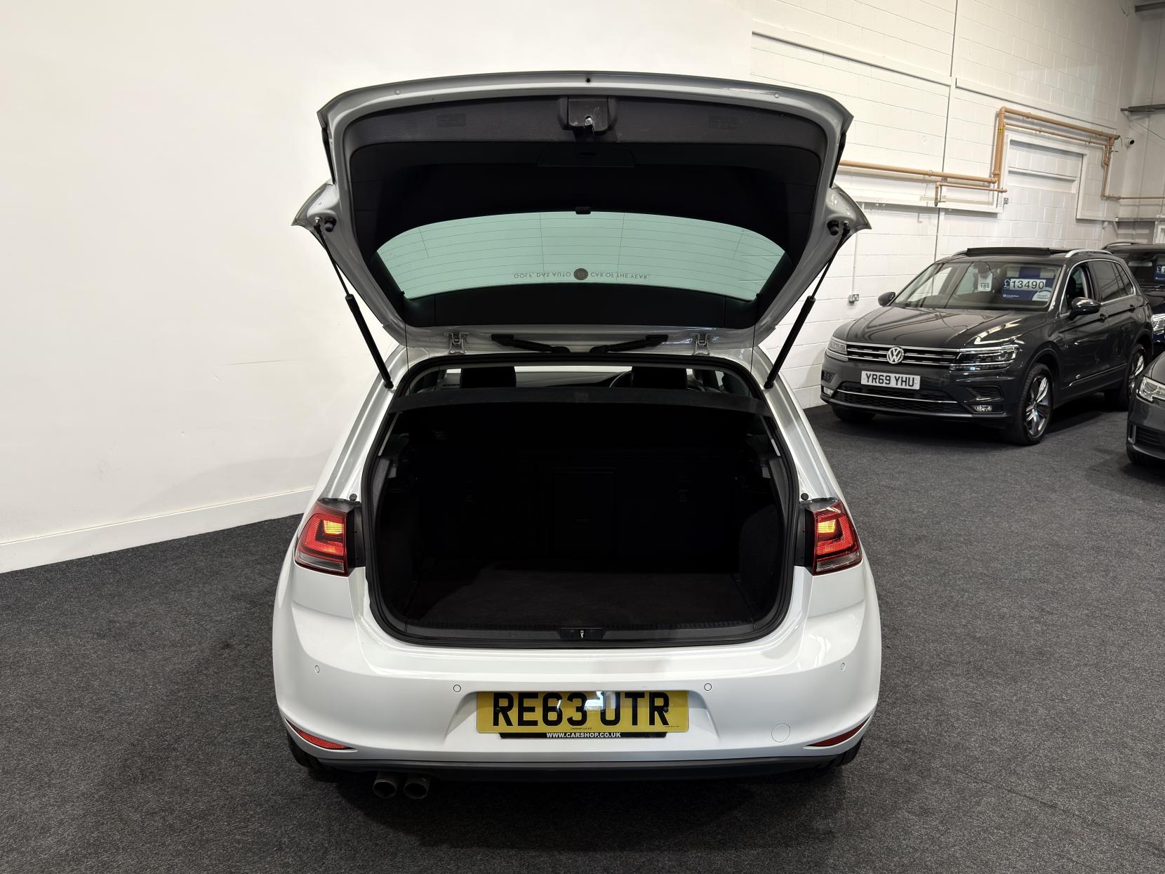 Volkswagen Golf 2.0 TDI BlueMotion Tech GT Hatchback 3dr Diesel Manual Euro 5 (s/s) (150 ps)
