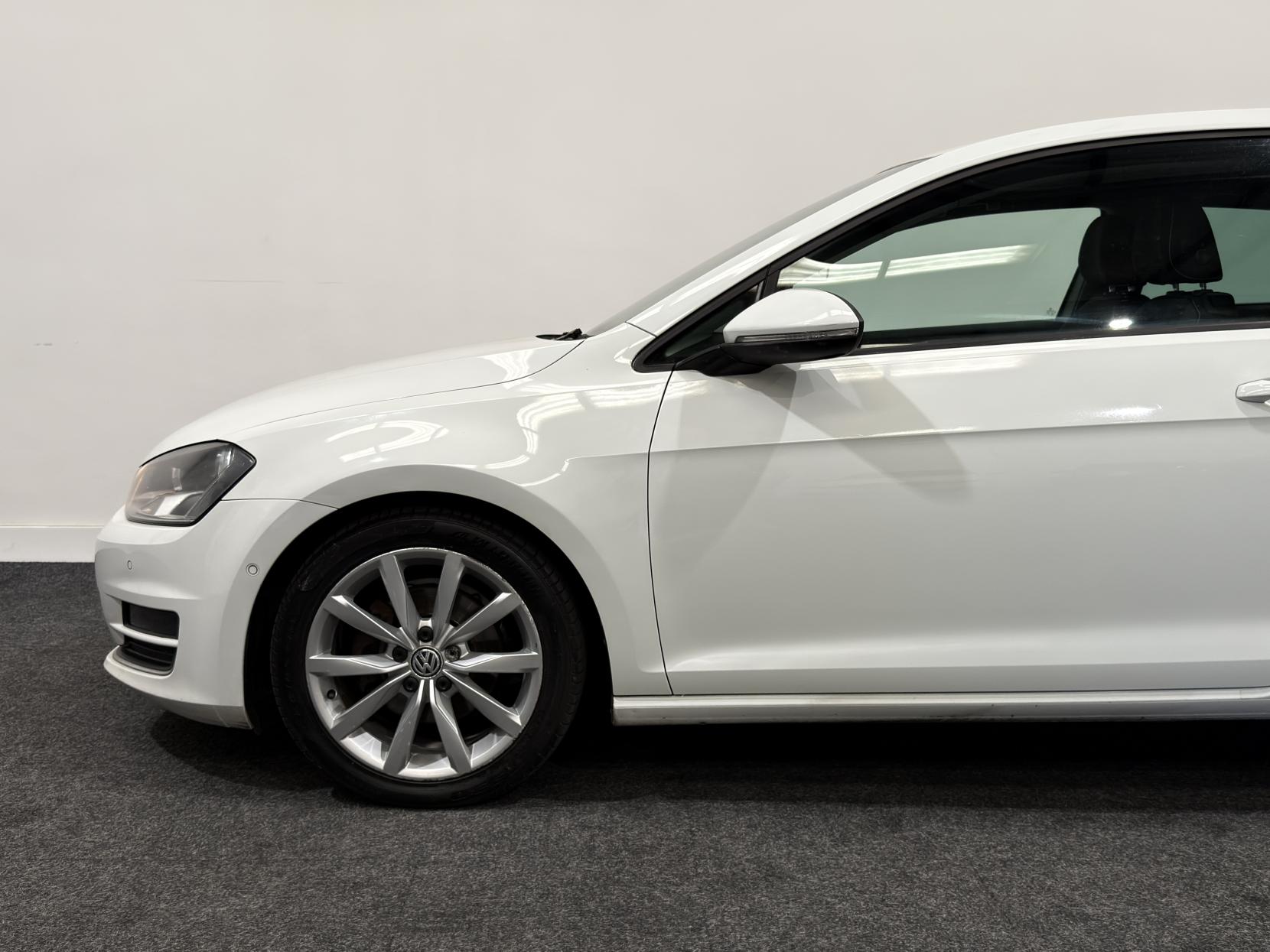 Volkswagen Golf 2.0 TDI BlueMotion Tech GT Hatchback 3dr Diesel Manual Euro 5 (s/s) (150 ps)