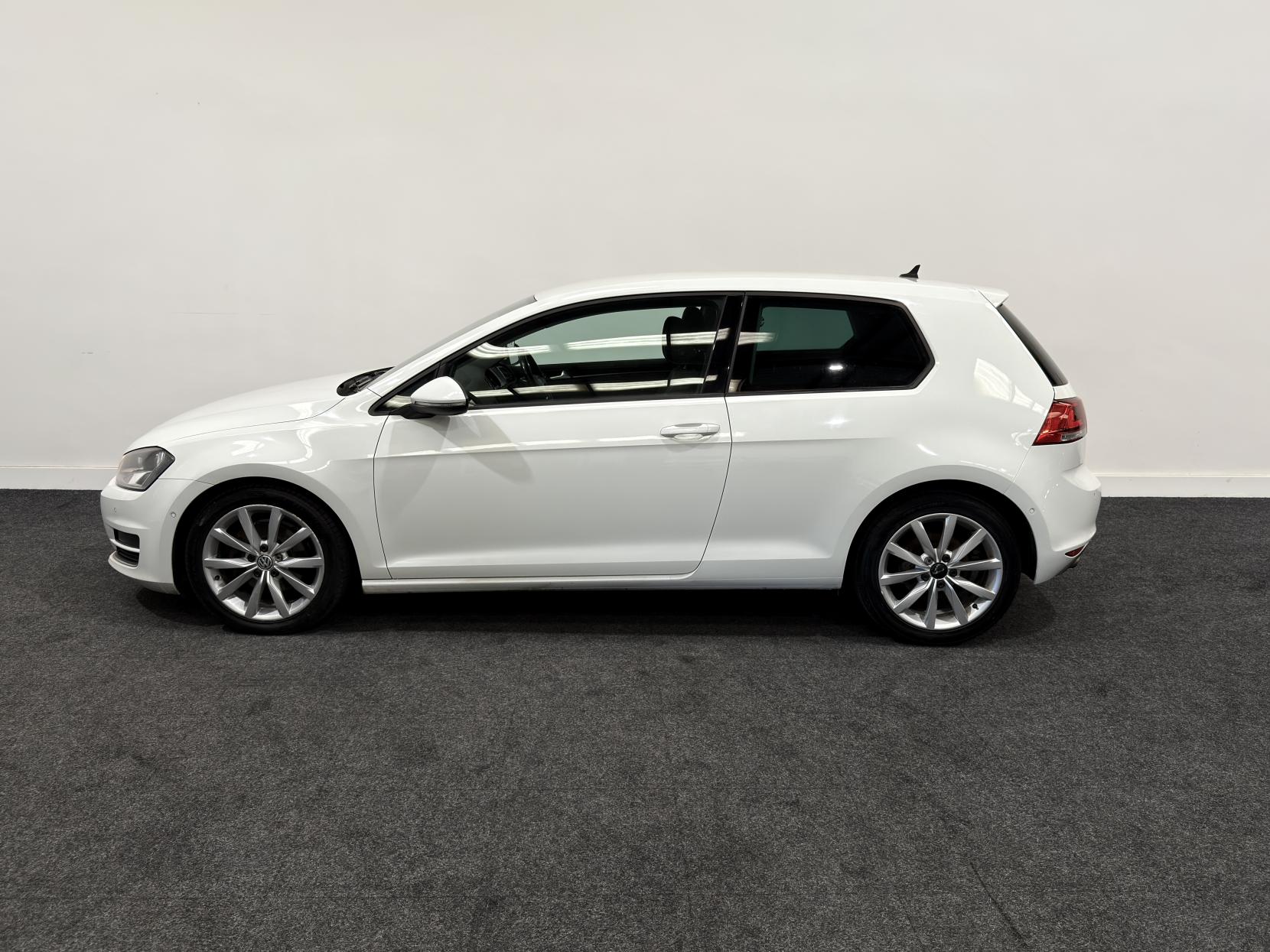 Volkswagen Golf 2.0 TDI BlueMotion Tech GT Hatchback 3dr Diesel Manual Euro 5 (s/s) (150 ps)