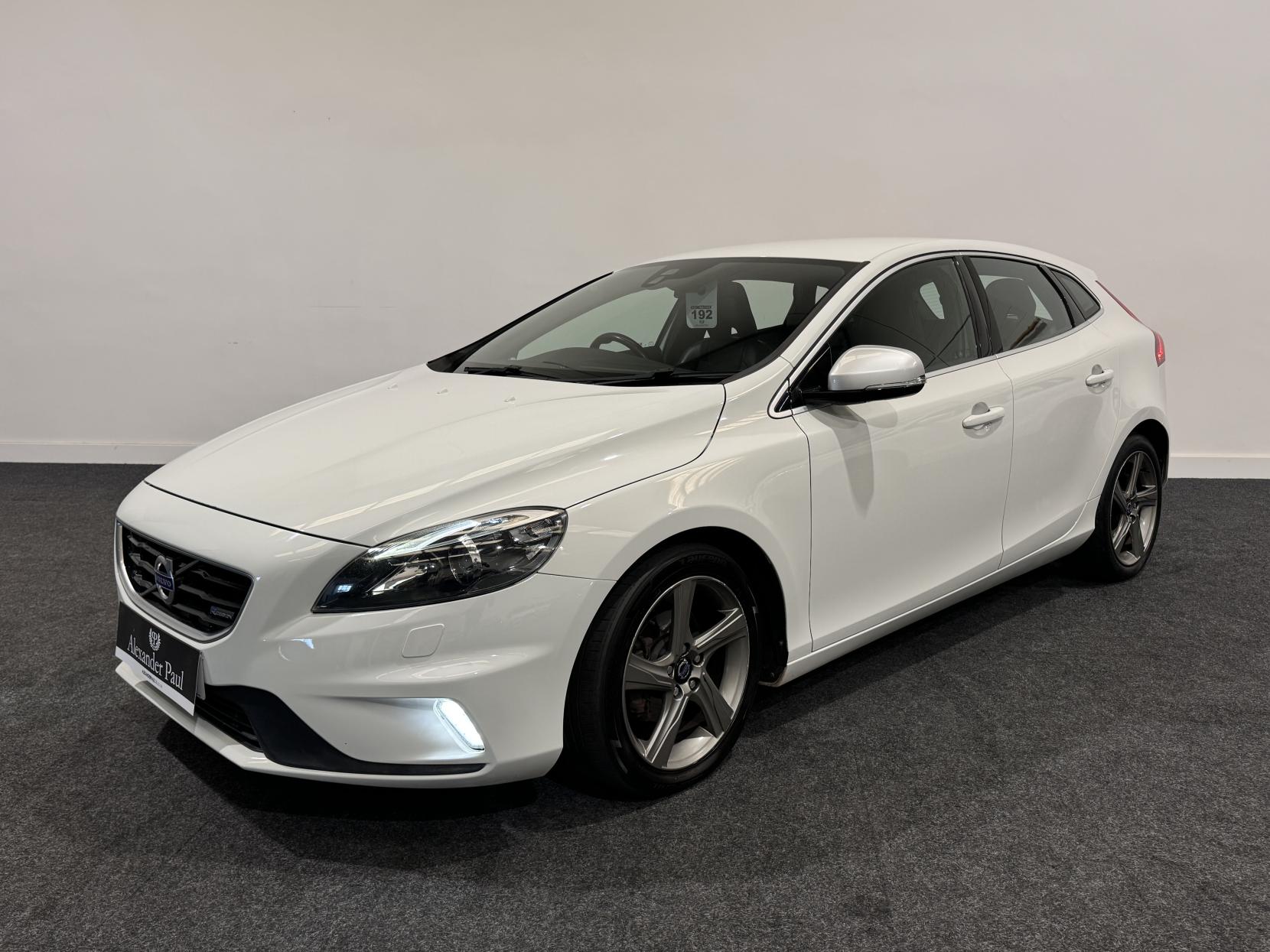 Volvo V40 1.6 D2 R-Design Lux Hatchback 5dr Diesel Manual Euro 5 (s/s) (115 ps)