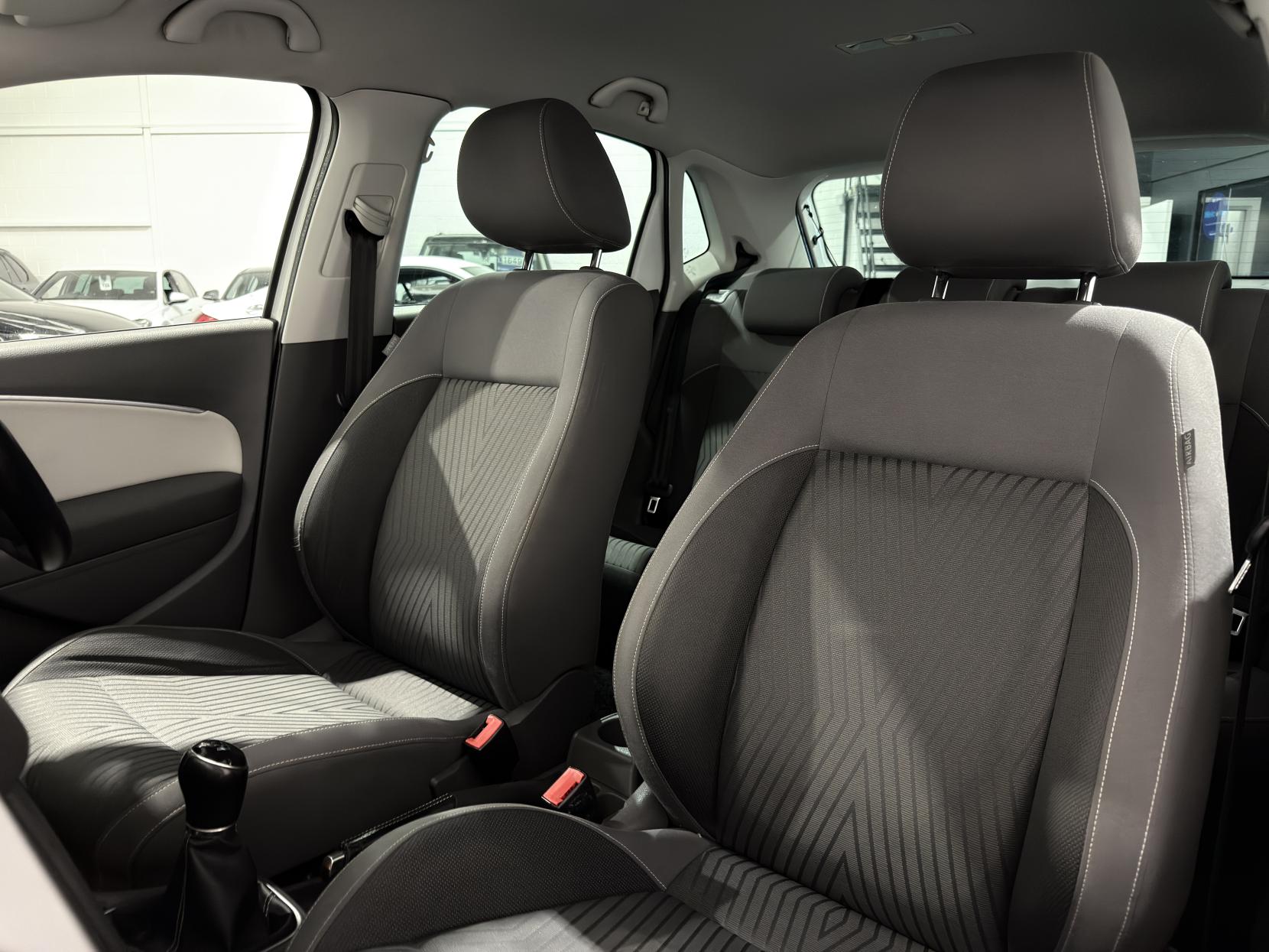 Volkswagen Polo 1.4 TDI BlueMotion Tech SE Design Hatchback 5dr Diesel Manual Euro 6 (s/s) (75 ps)