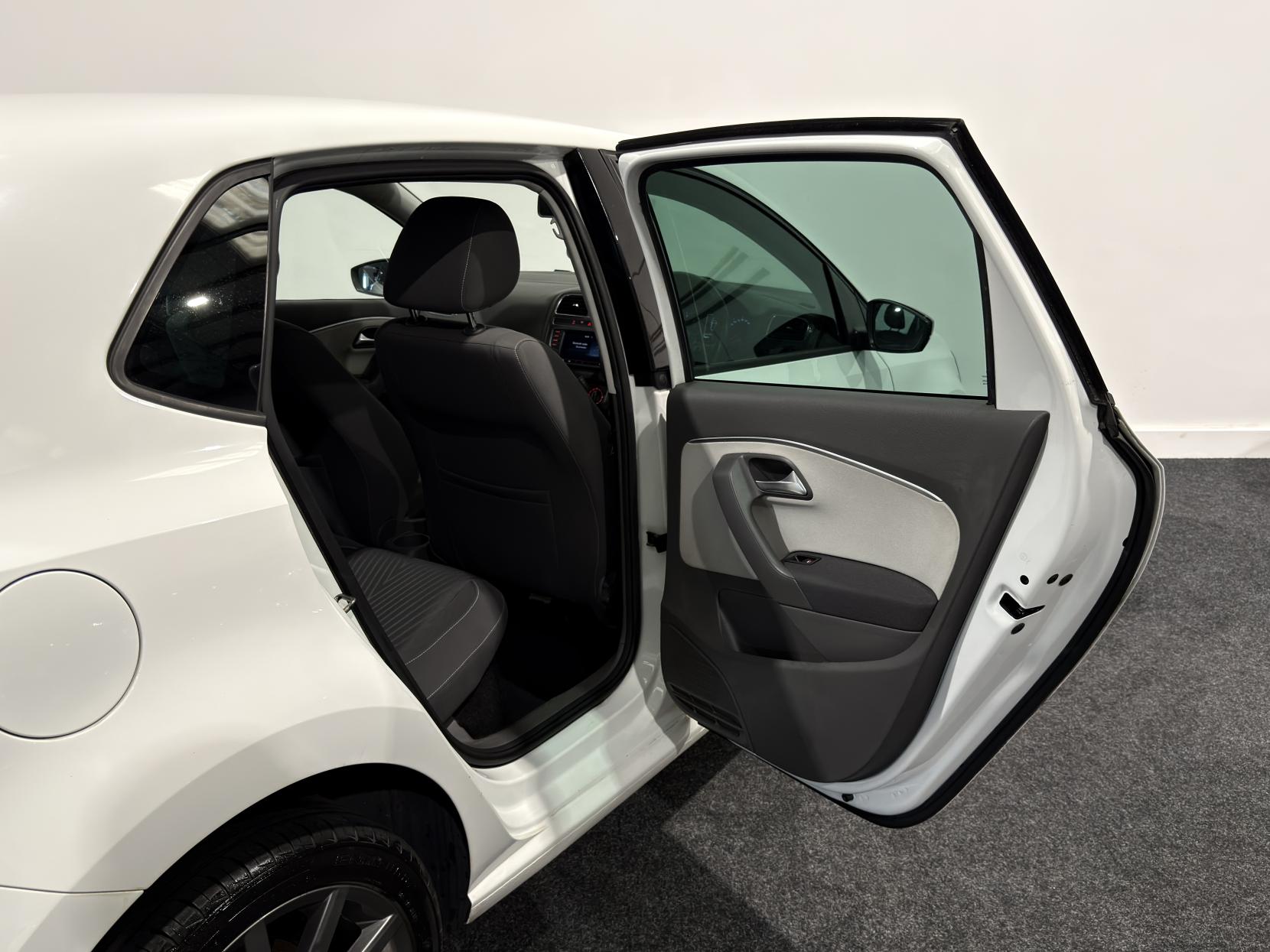 Volkswagen Polo 1.4 TDI BlueMotion Tech SE Design Hatchback 5dr Diesel Manual Euro 6 (s/s) (75 ps)