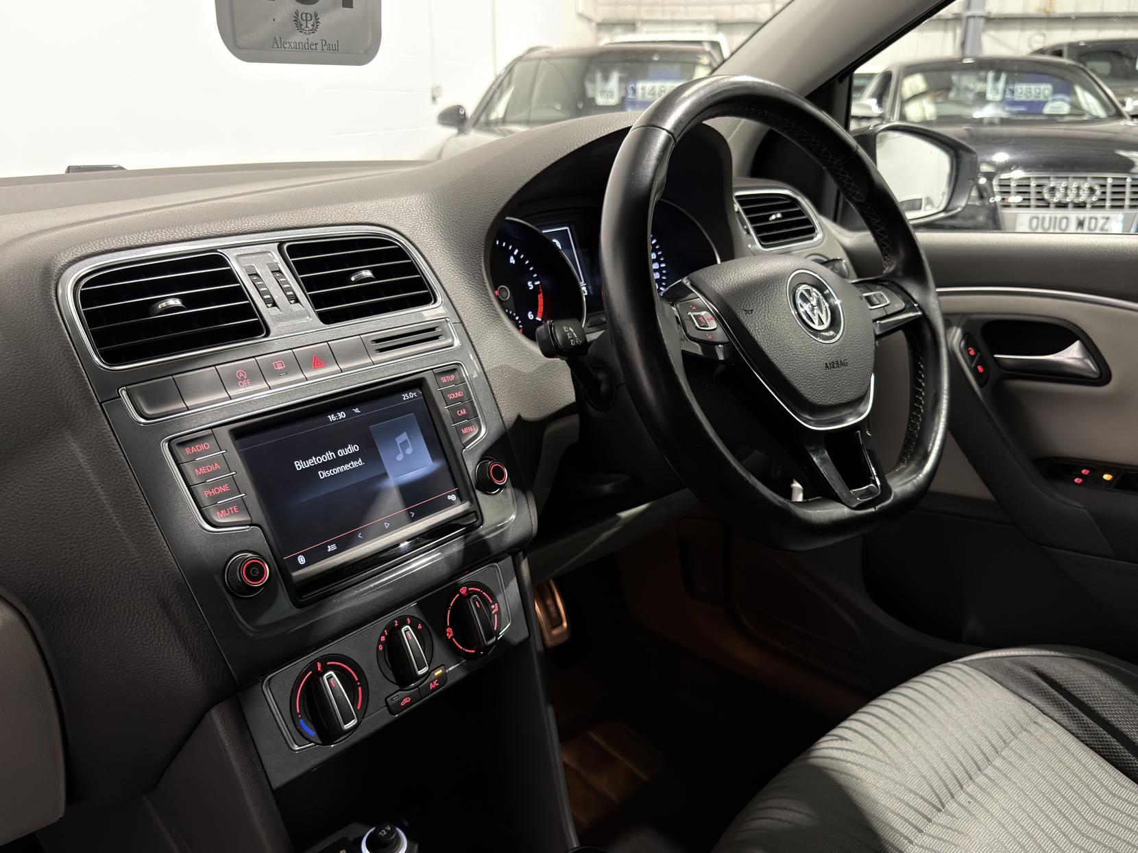 Volkswagen Polo 1.4 TDI BlueMotion Tech SE Design Hatchback 5dr Diesel Manual Euro 6 (s/s) (75 ps)