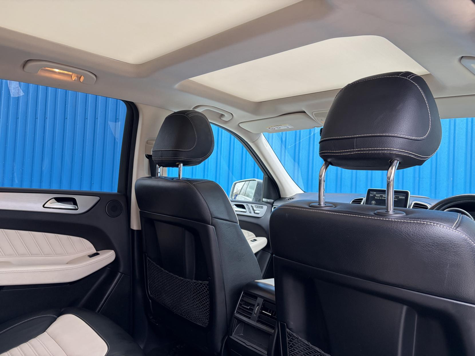 Mercedes-Benz GLE 3.0 GLE350d V6 AMG Line (Premium Plus) SUV 5dr Diesel G-Tronic 4MATIC Euro 6 (s/s) (258 ps)