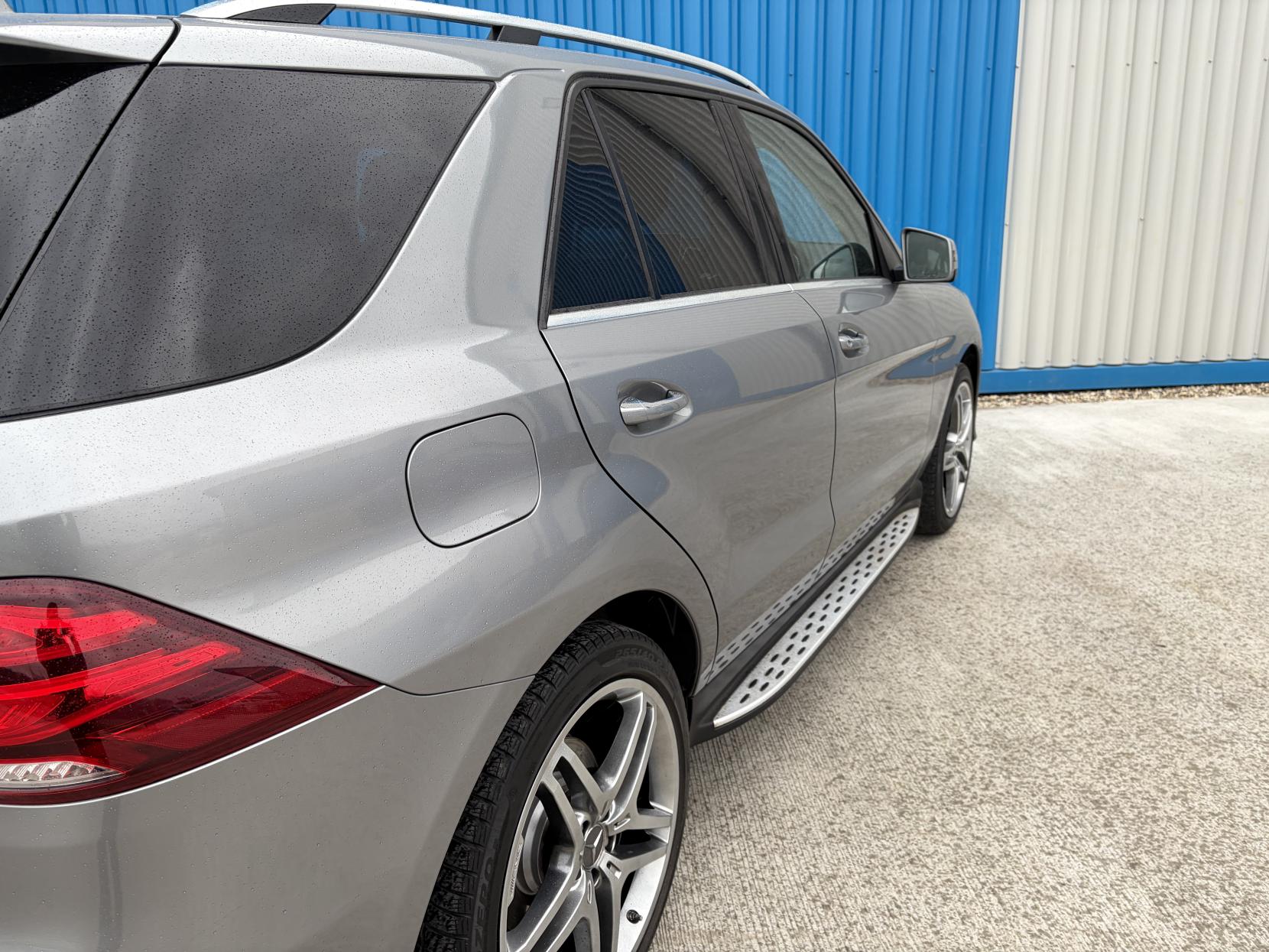 Mercedes-Benz GLE 3.0 GLE350d V6 AMG Line (Premium Plus) SUV 5dr Diesel G-Tronic 4MATIC Euro 6 (s/s) (258 ps)