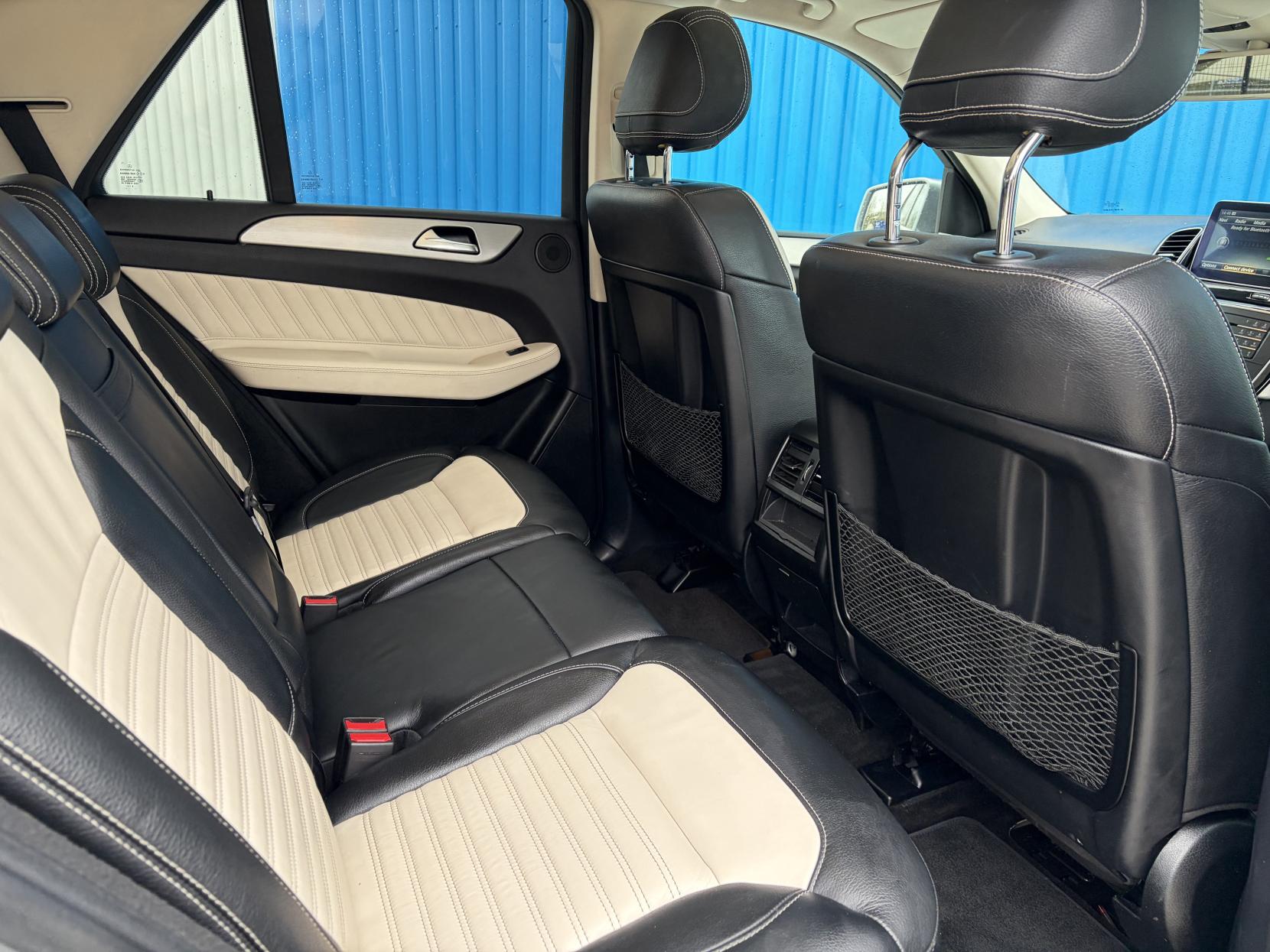 Mercedes-Benz GLE 3.0 GLE350d V6 AMG Line (Premium Plus) SUV 5dr Diesel G-Tronic 4MATIC Euro 6 (s/s) (258 ps)