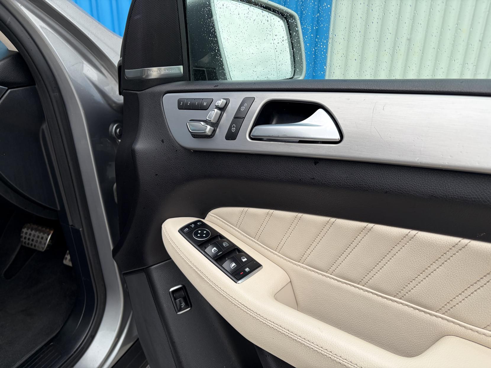 Mercedes-Benz GLE 3.0 GLE350d V6 AMG Line (Premium Plus) SUV 5dr Diesel G-Tronic 4MATIC Euro 6 (s/s) (258 ps)