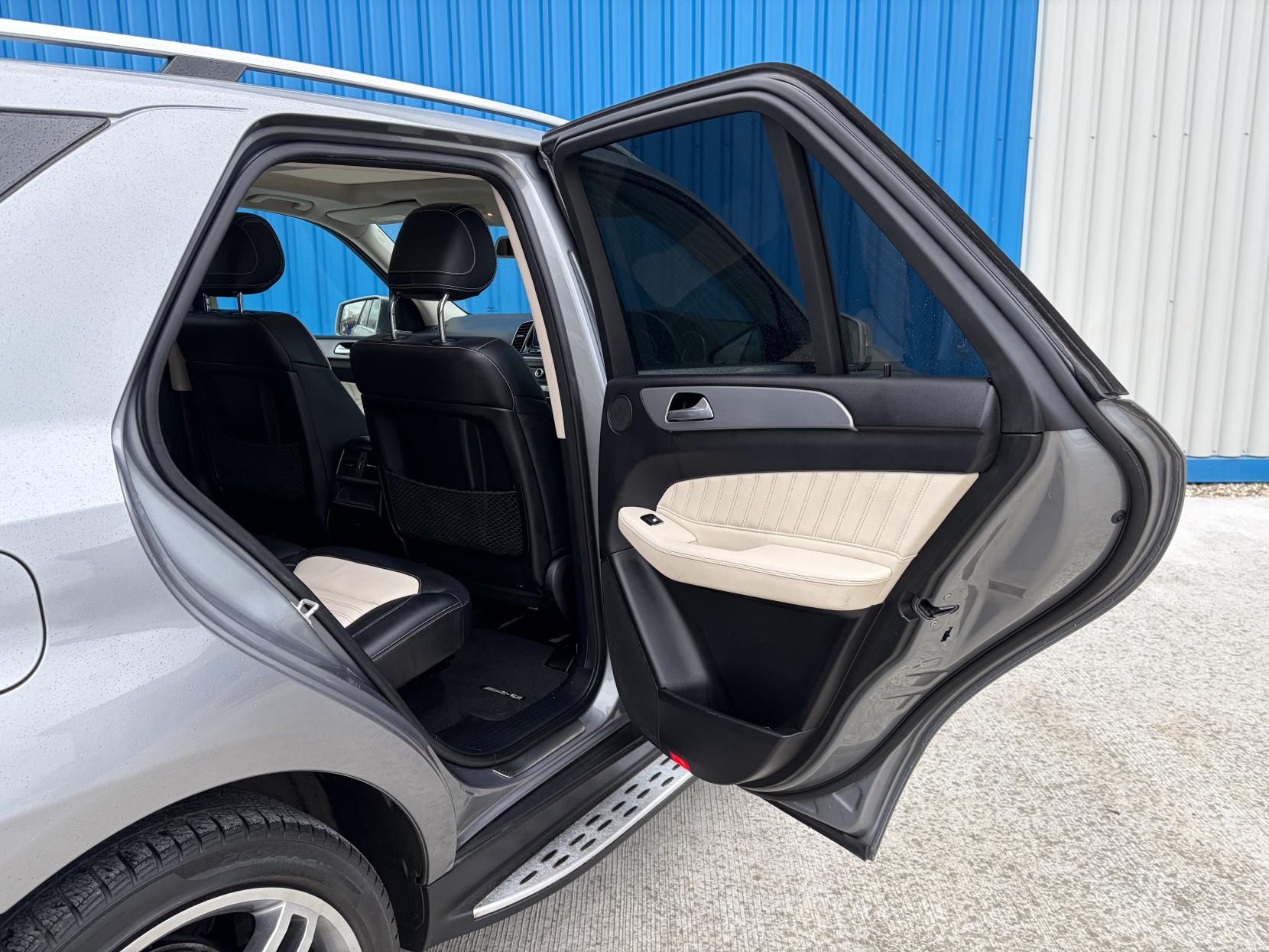 Mercedes-Benz GLE 3.0 GLE350d V6 AMG Line (Premium Plus) SUV 5dr Diesel G-Tronic 4MATIC Euro 6 (s/s) (258 ps)