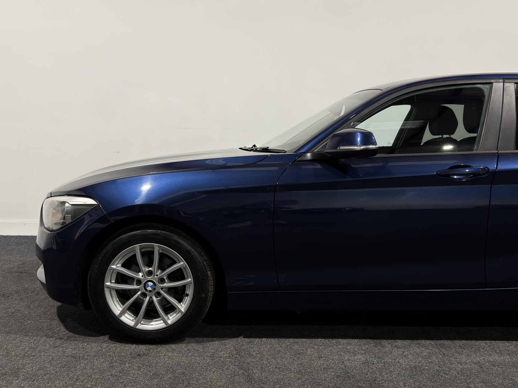 BMW 1 Series 2.0 116d SE Hatchback 5dr Diesel Auto Euro 5 (s/s) (116 ps)